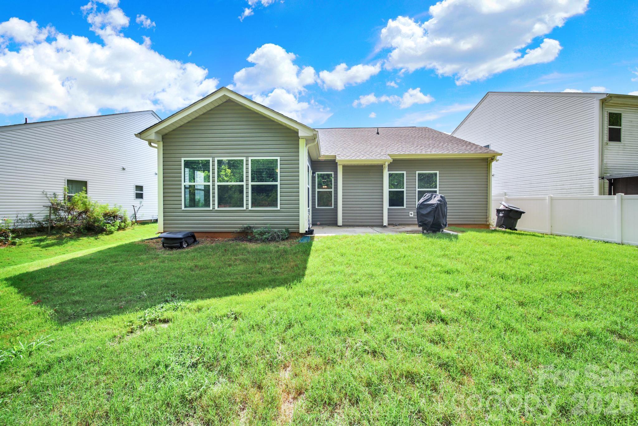 5121 Saddleback Drive — Mount Holly