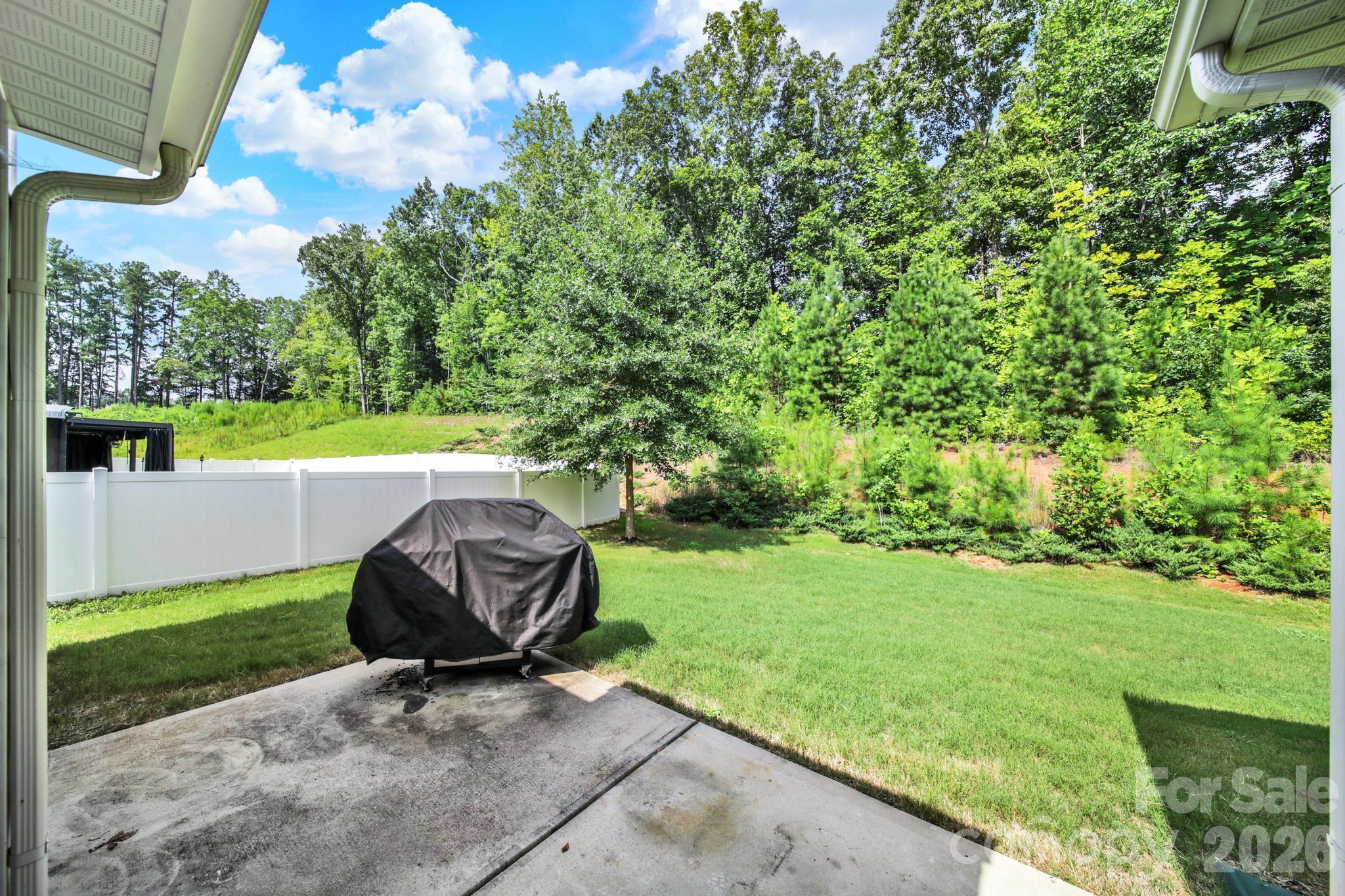 5121 Saddleback Drive — Mount Holly