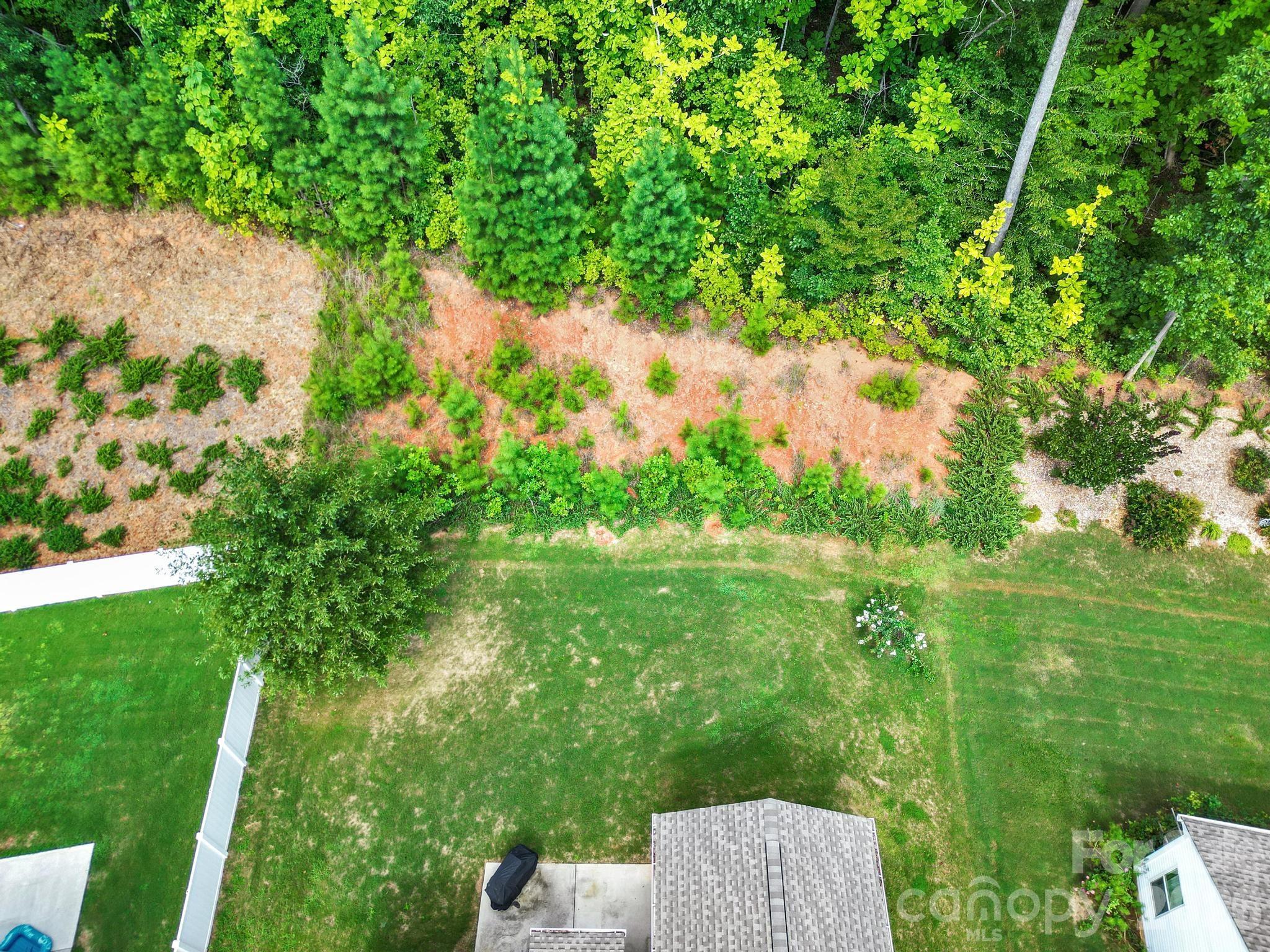 5121 Saddleback Drive — Mount Holly