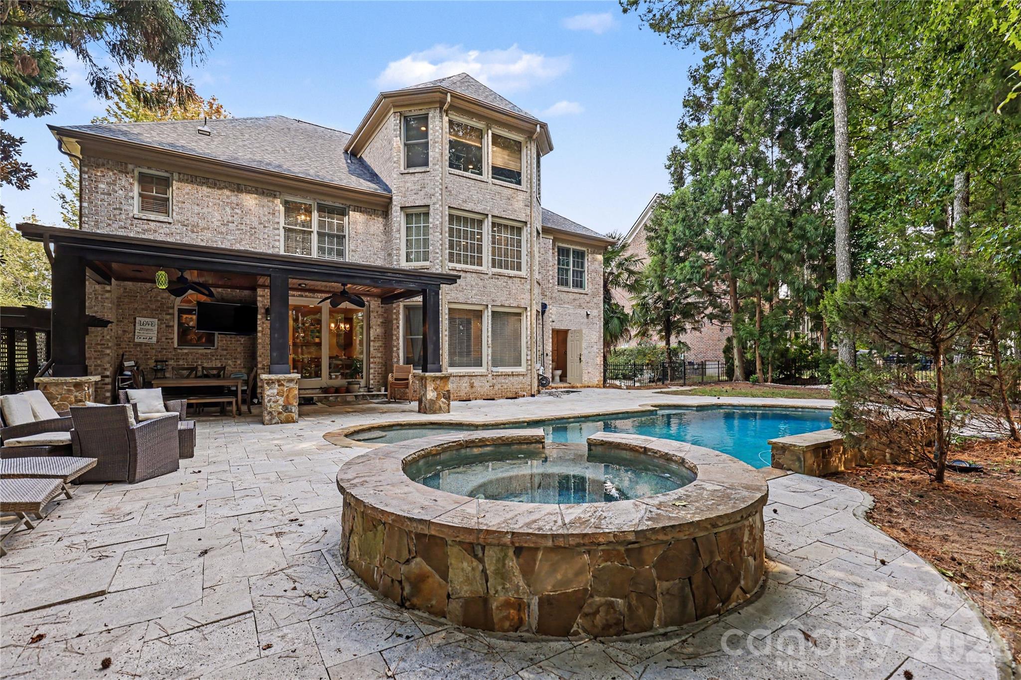17018 Harcombe Drive — Charlotte