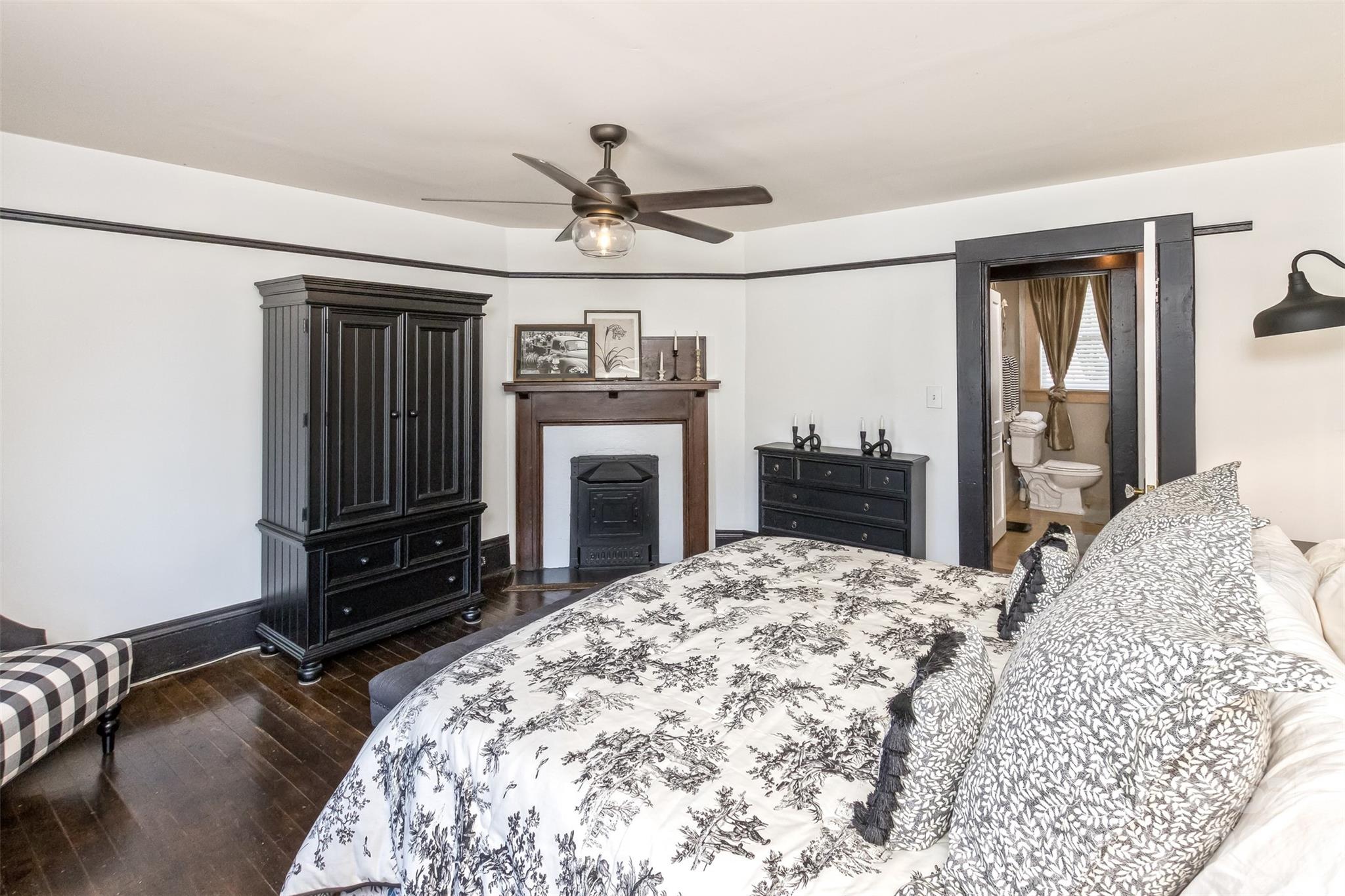 293 Fairview Road — Asheville
