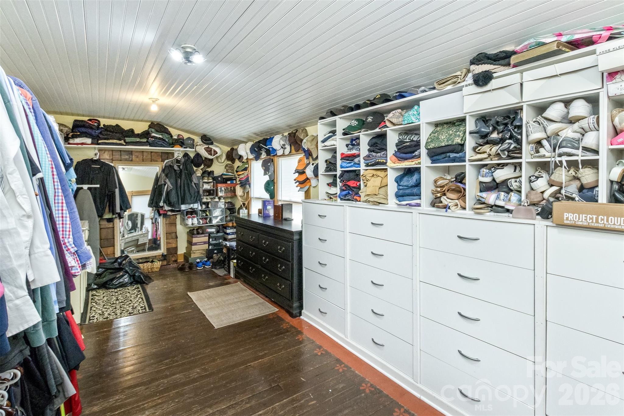 293 Fairview Road — Asheville