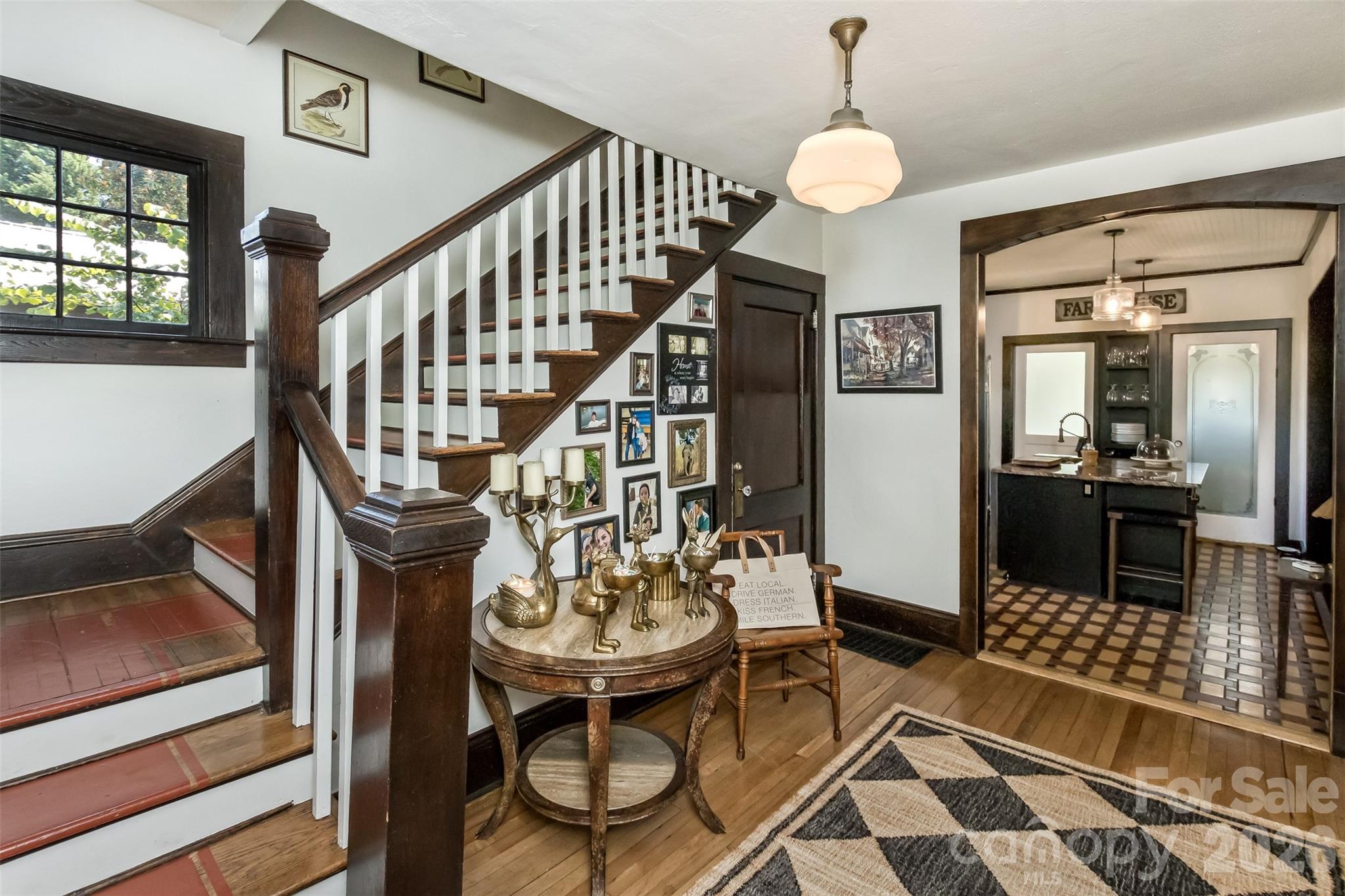 293 Fairview Road — Asheville