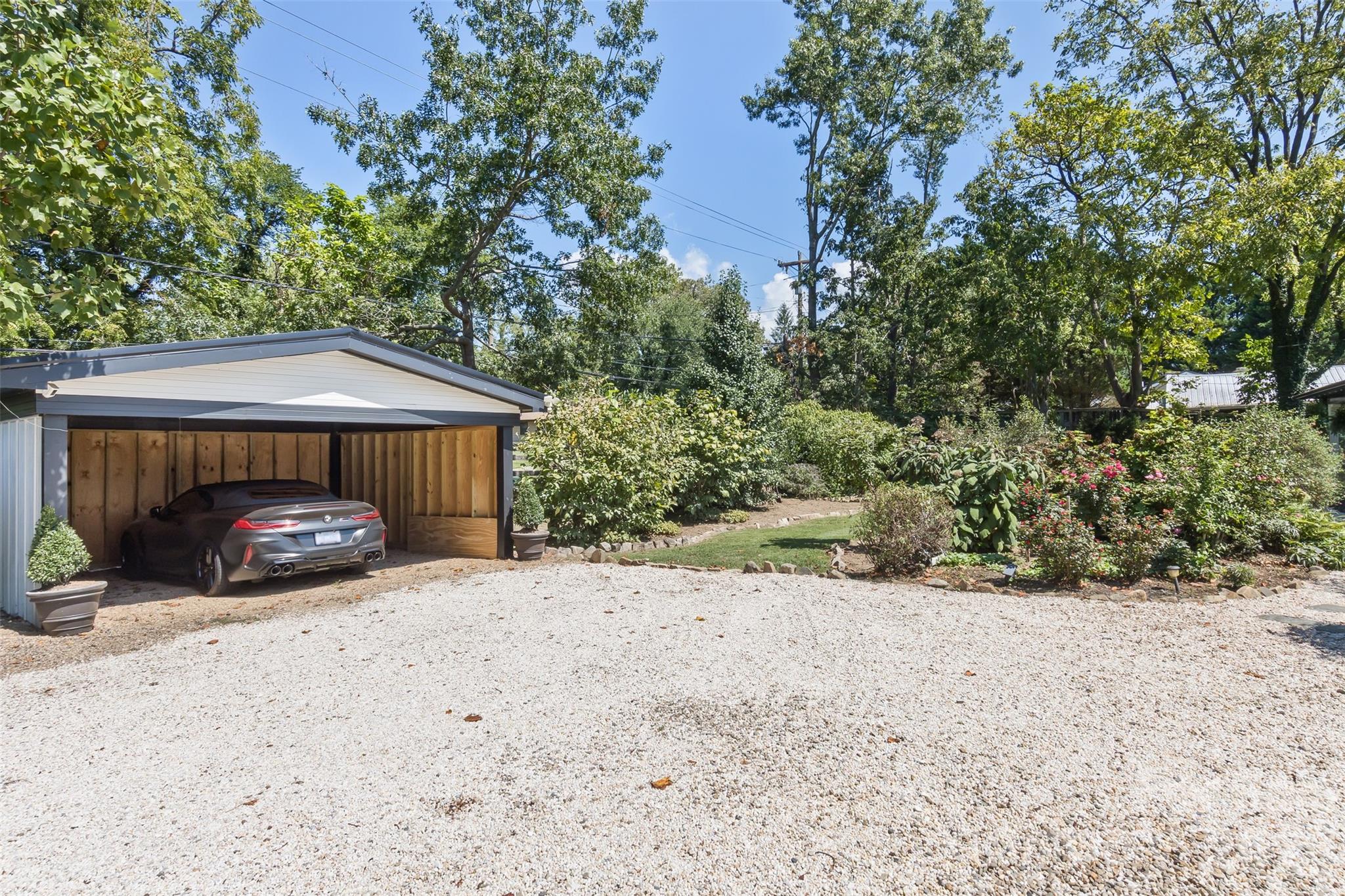 293 Fairview Road — Asheville