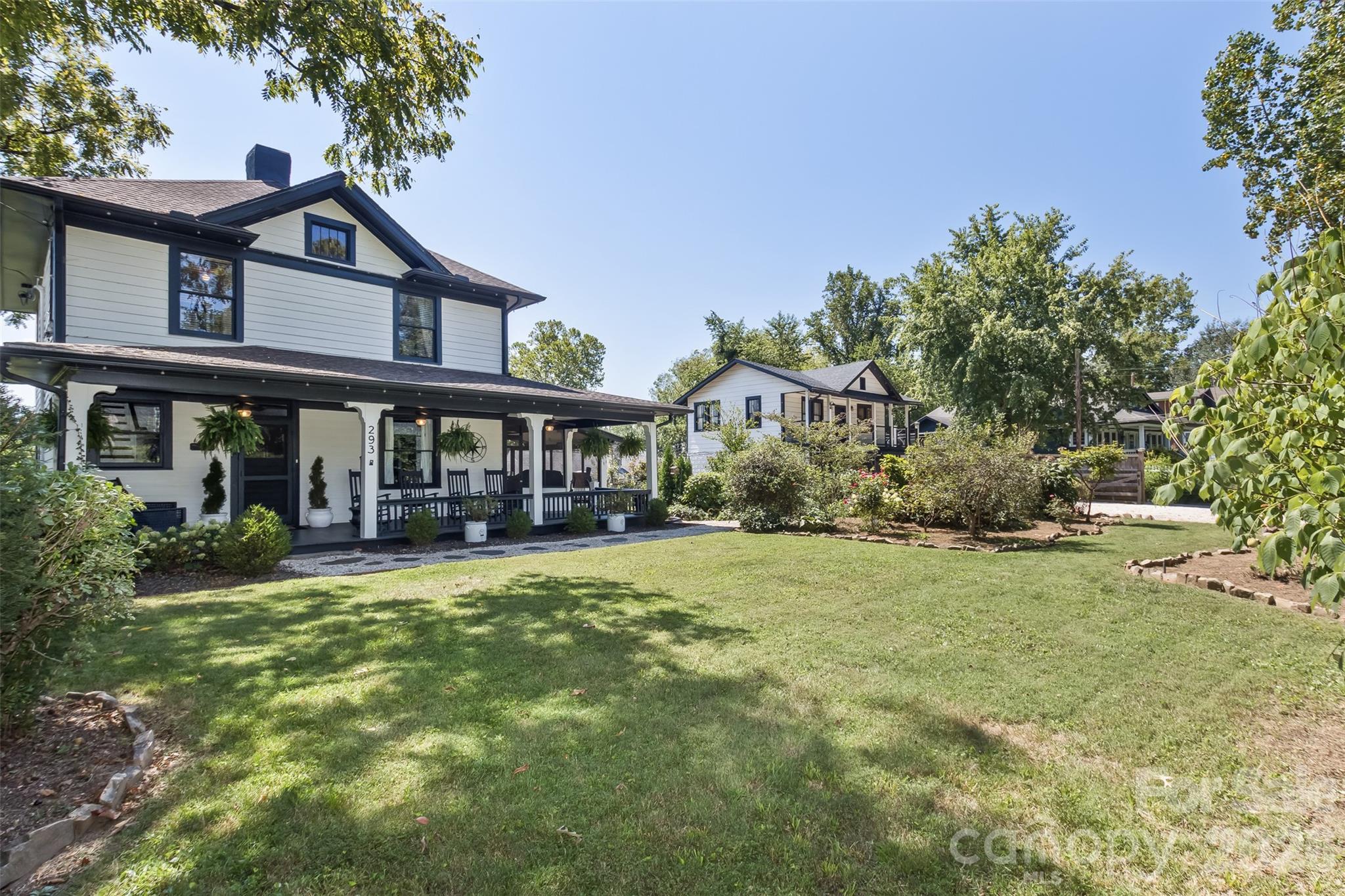 293 Fairview Road — Asheville