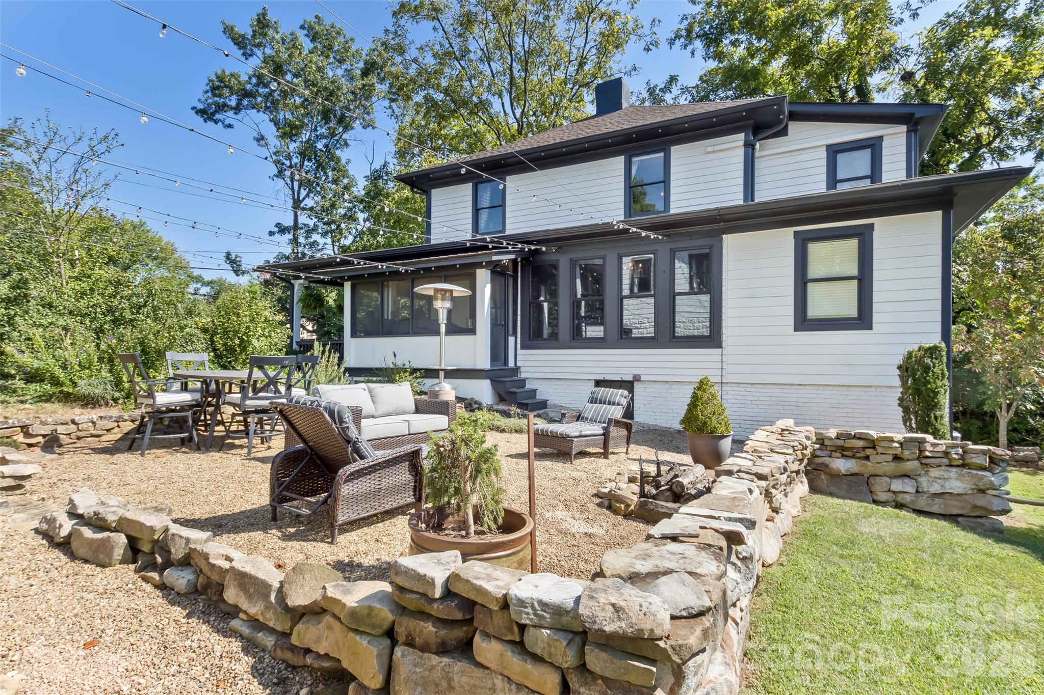 293 Fairview Road — Asheville