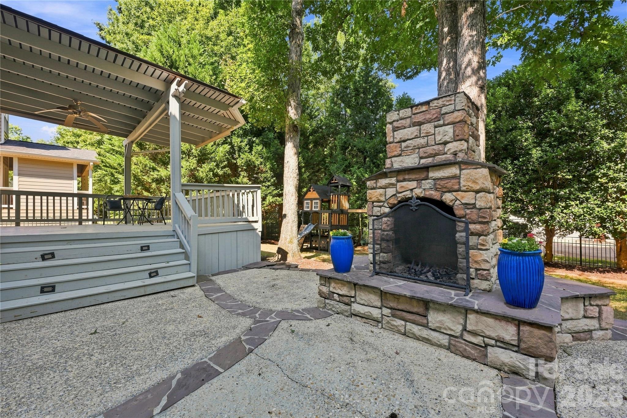 8017 Pendley Lane — Huntersville