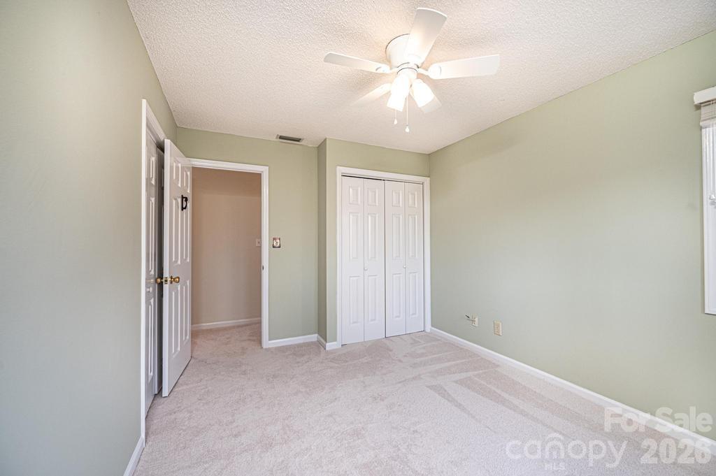 2231 6th Street NW #16 — Hickory