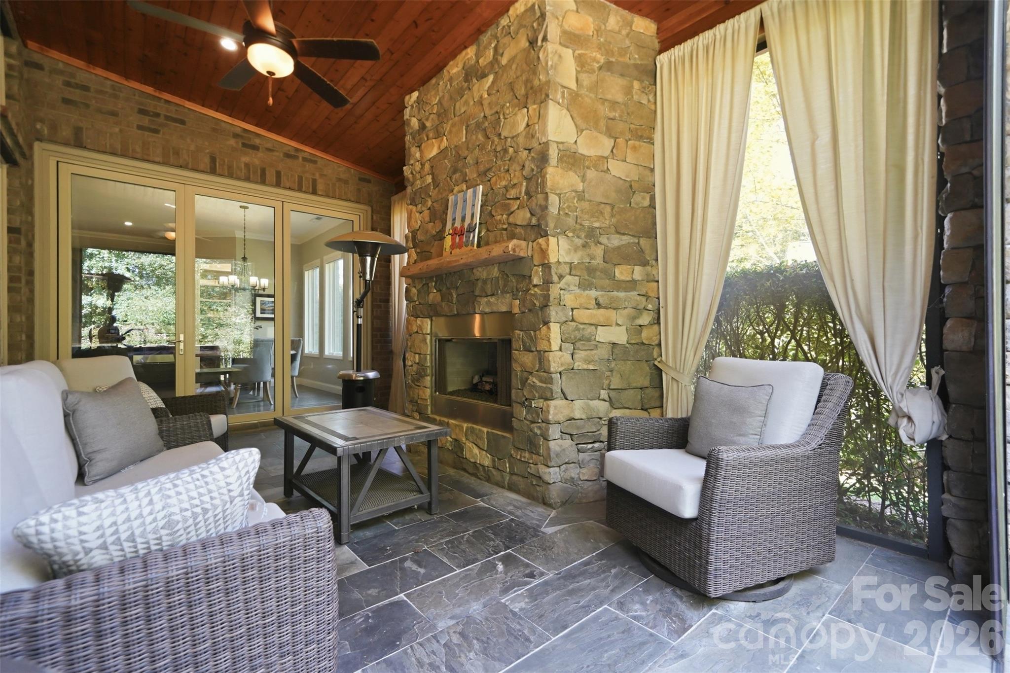 1206 Delaney Drive — Weddington