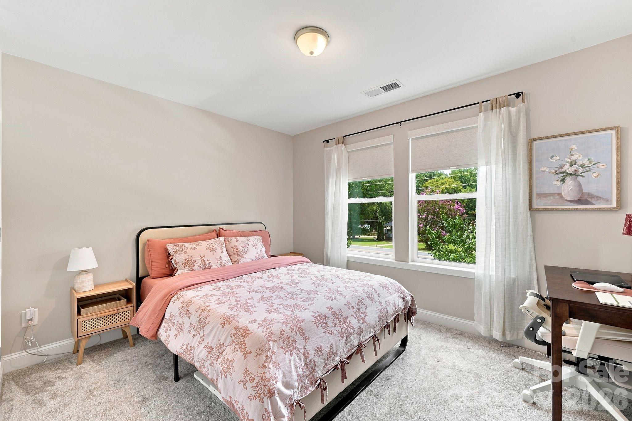 2902 Oakdale Road — Charlotte