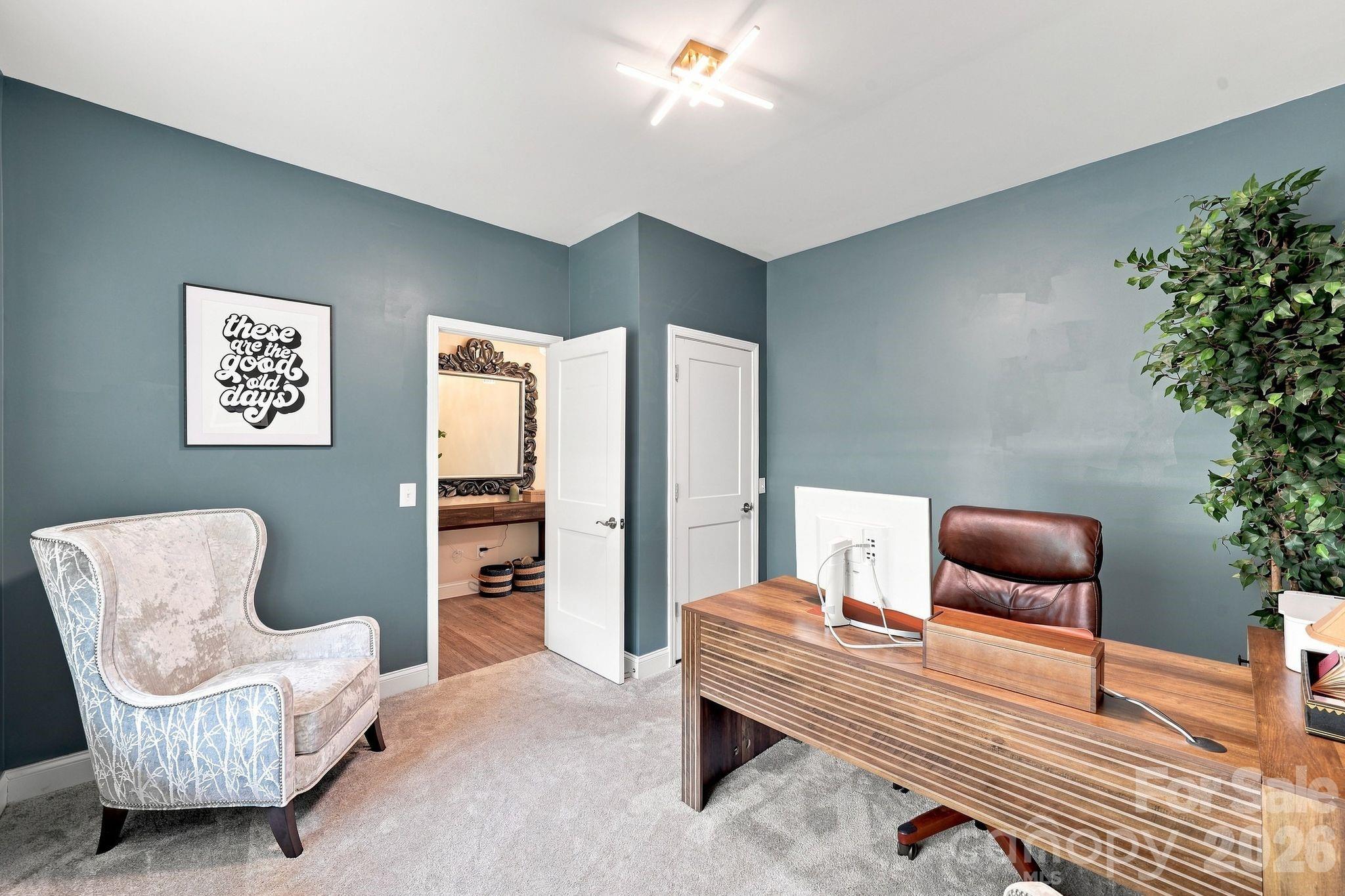 2902 Oakdale Road — Charlotte
