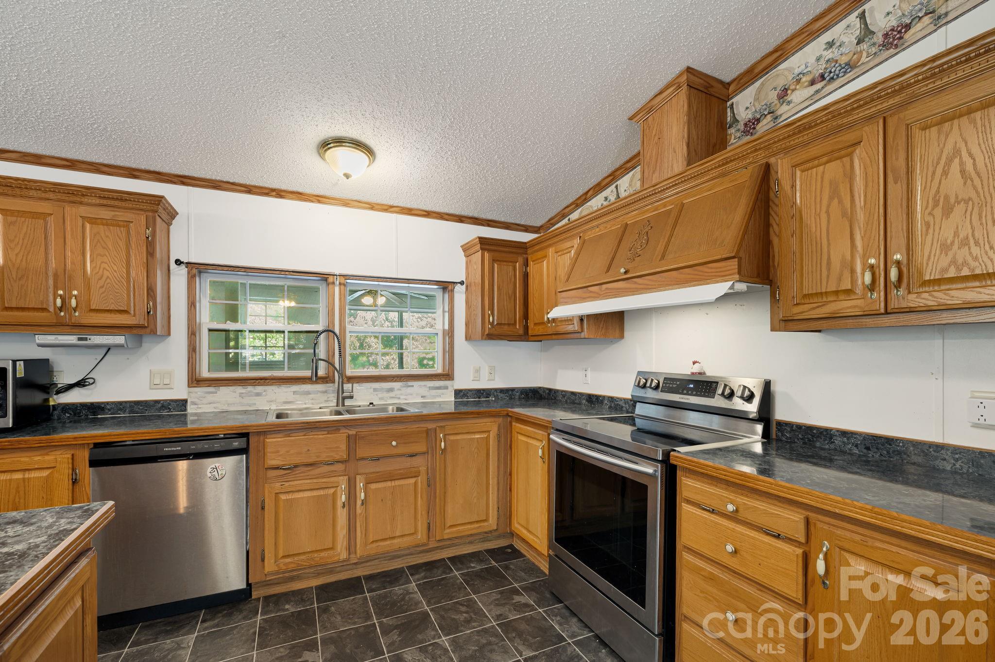 45 Shelby Road — Asheville