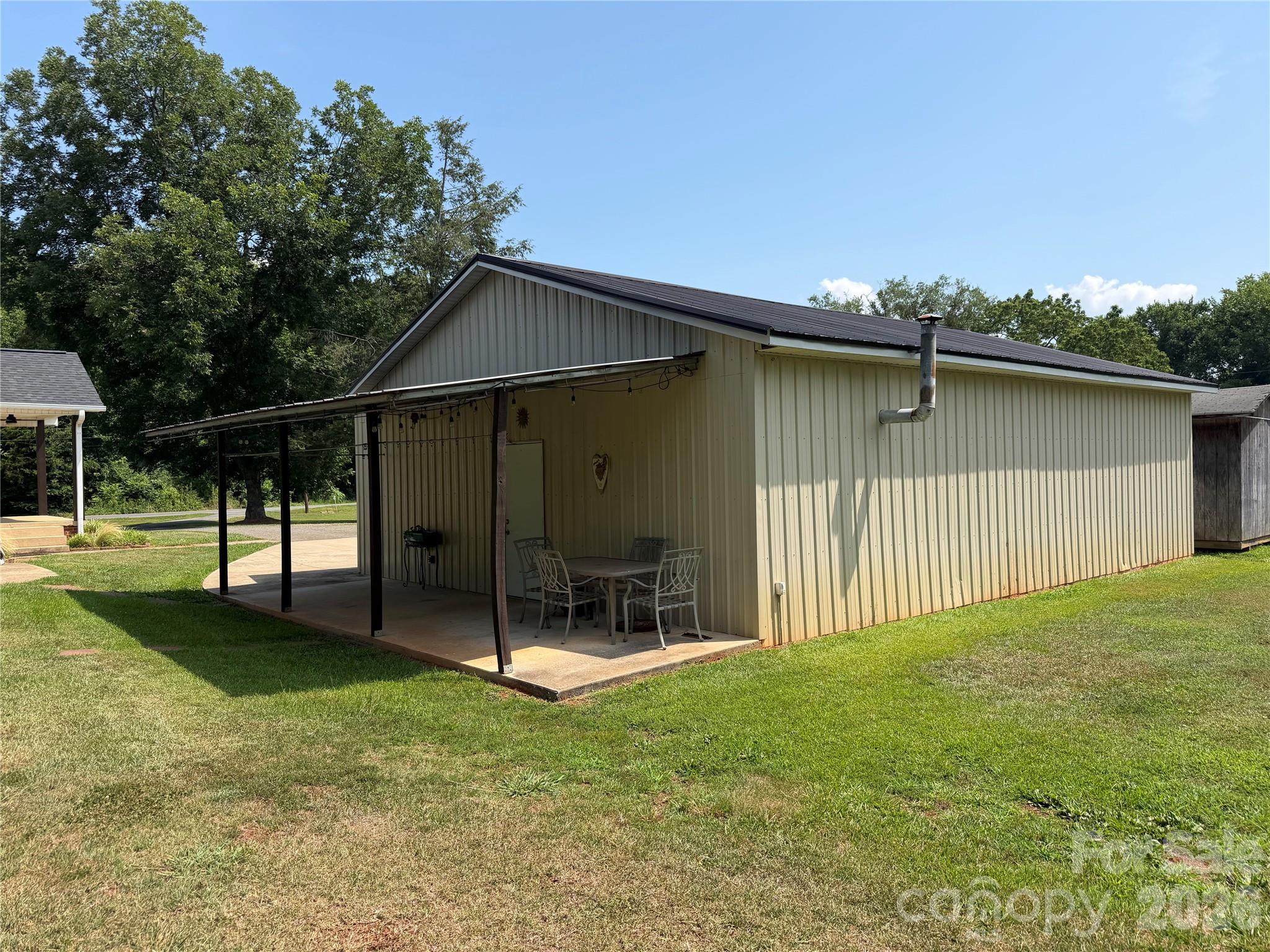 917 W Pine Street — Blacksburg