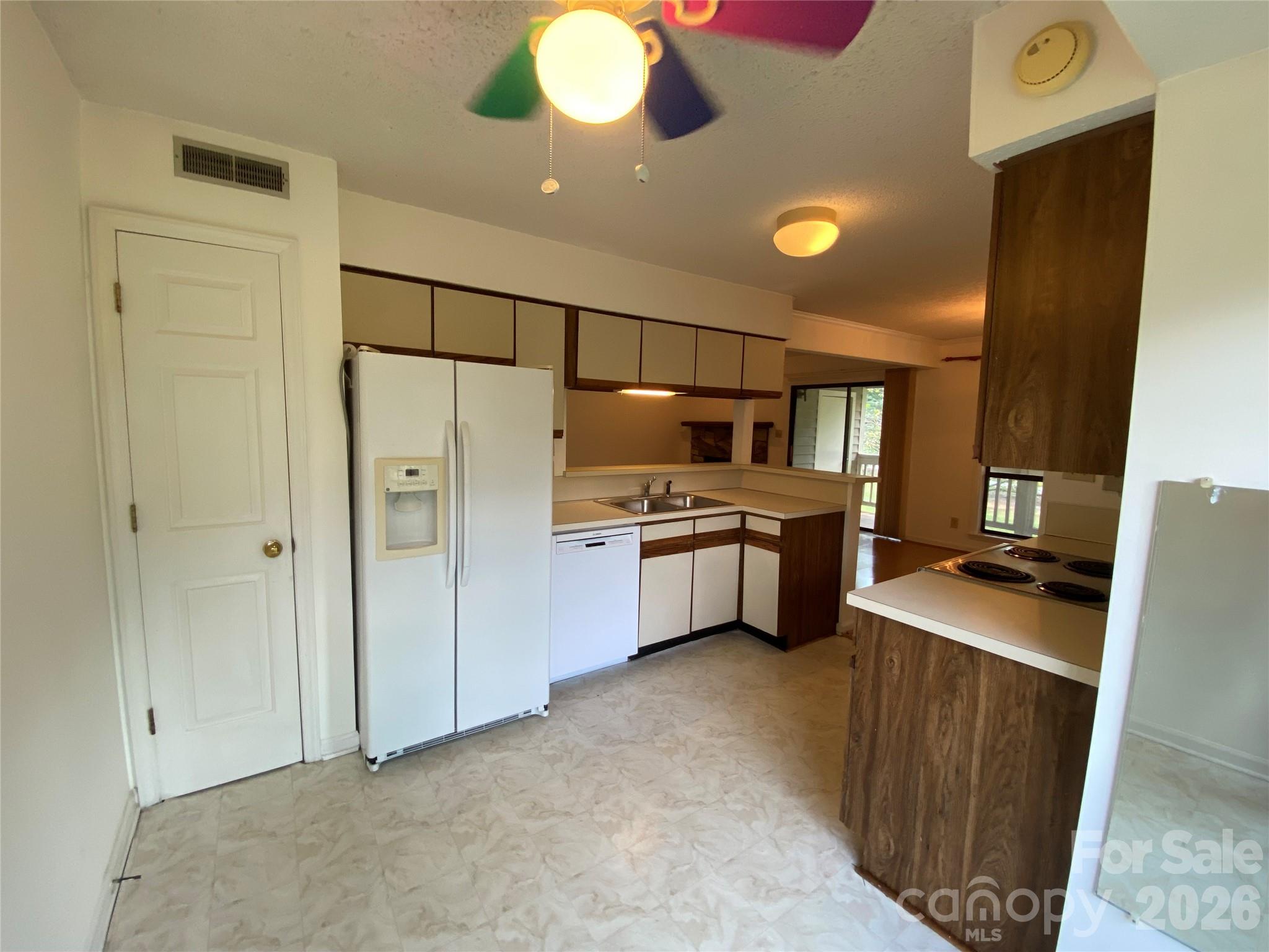 7962 Greenside Court — Charlotte