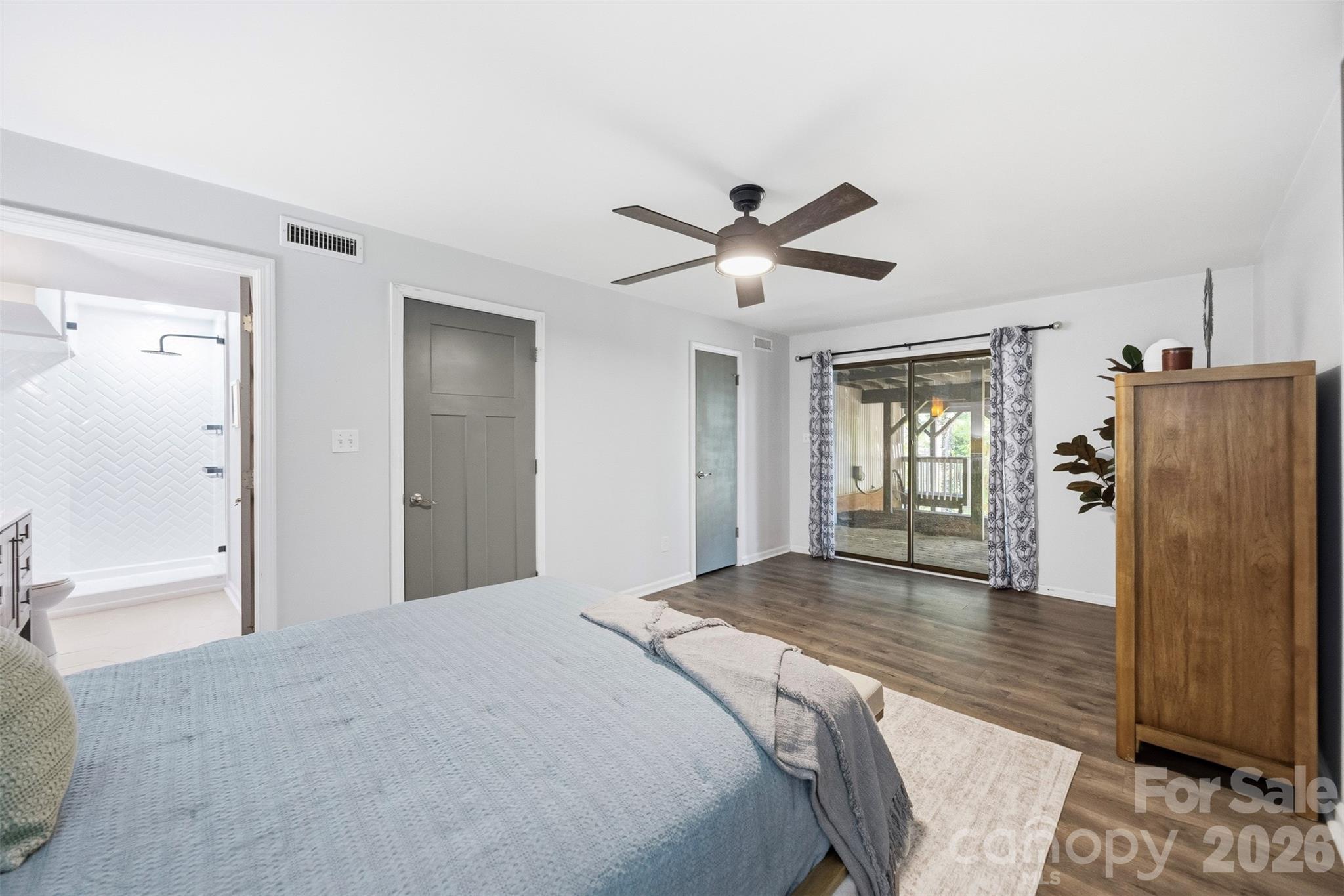 3015 Point Clear Drive — Tega Cay
