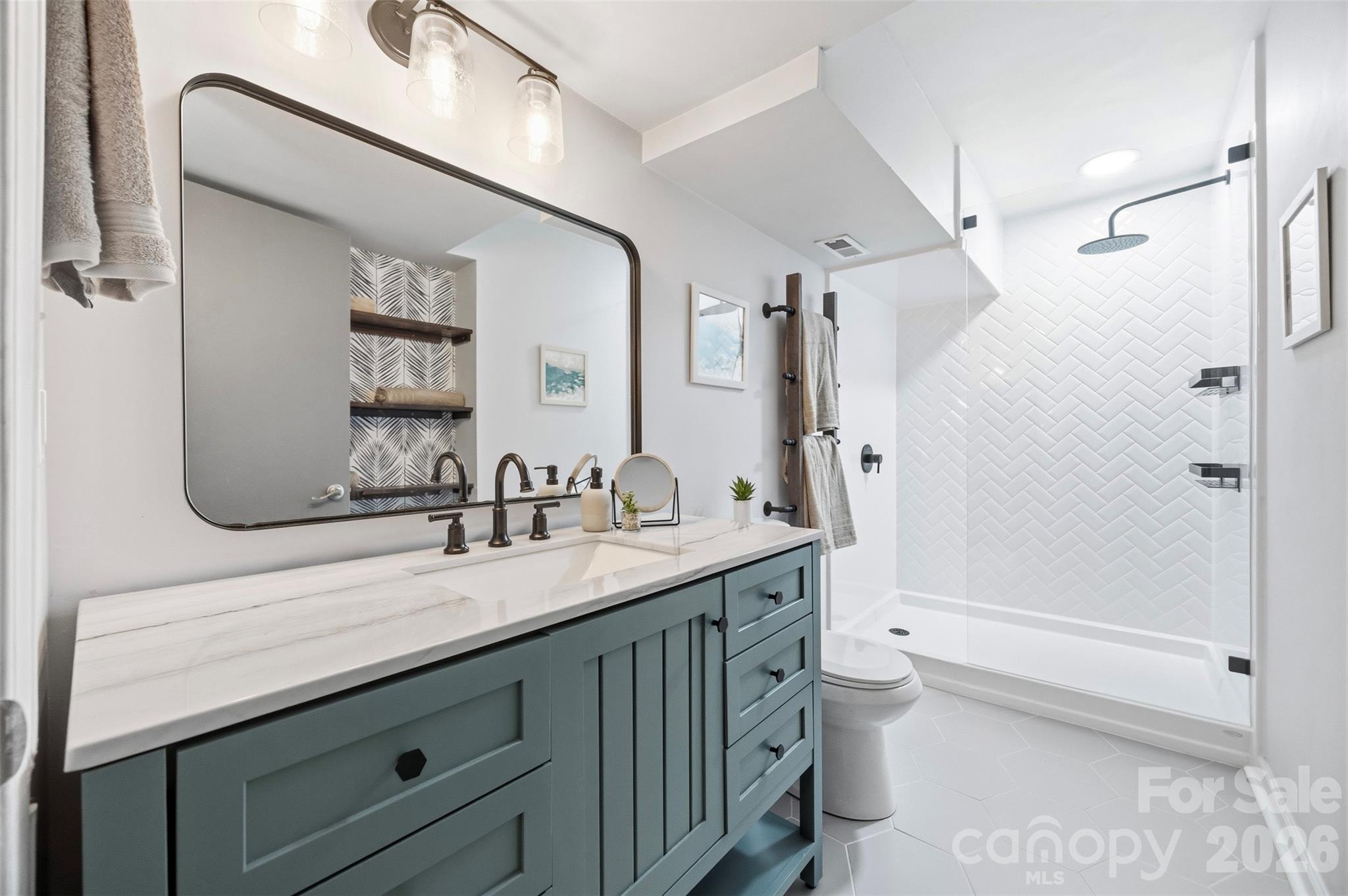 3015 Point Clear Drive — Tega Cay