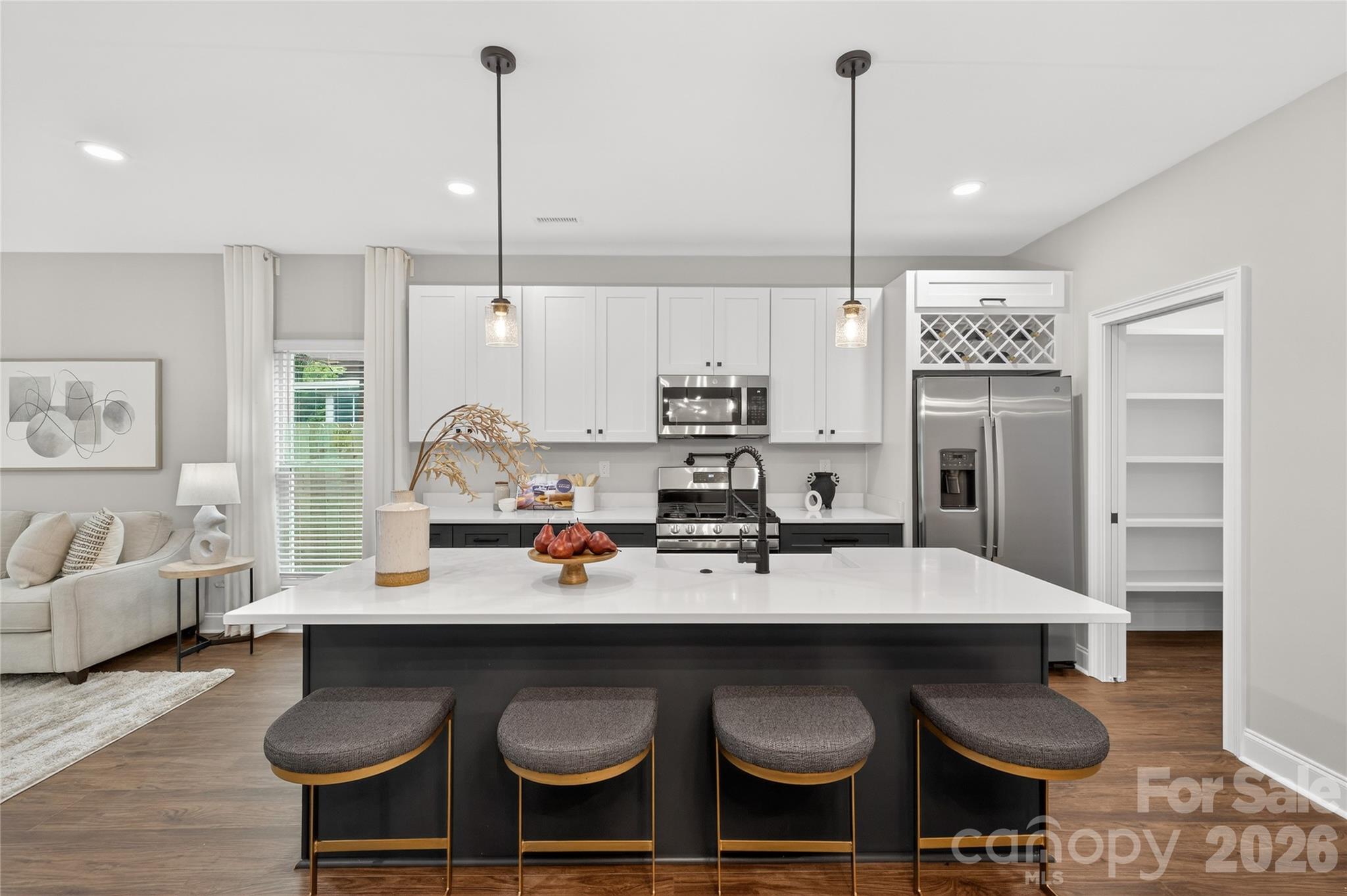 3217 Credenza Road — Charlotte