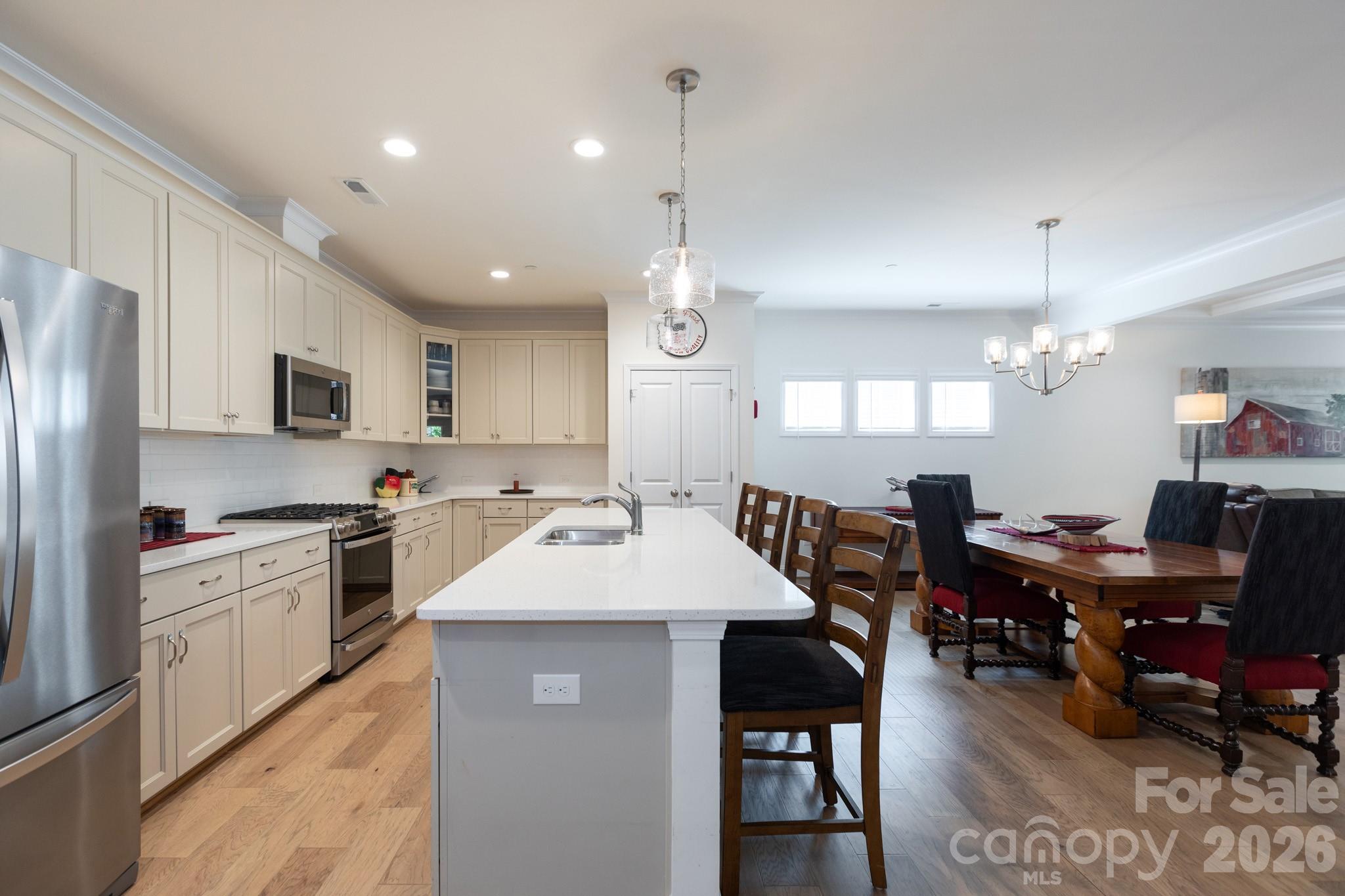 3064 Spring Forest Road — Harrisburg