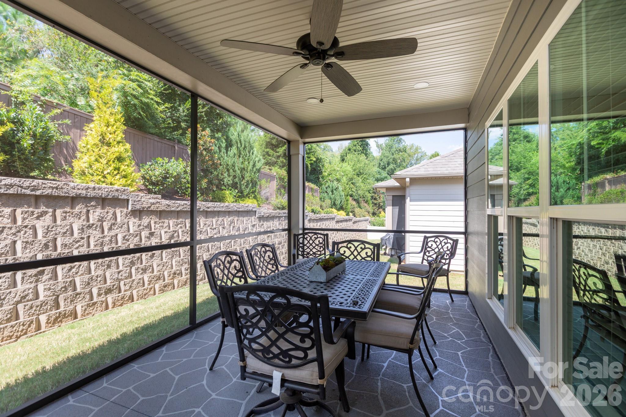 3064 Spring Forest Road — Harrisburg