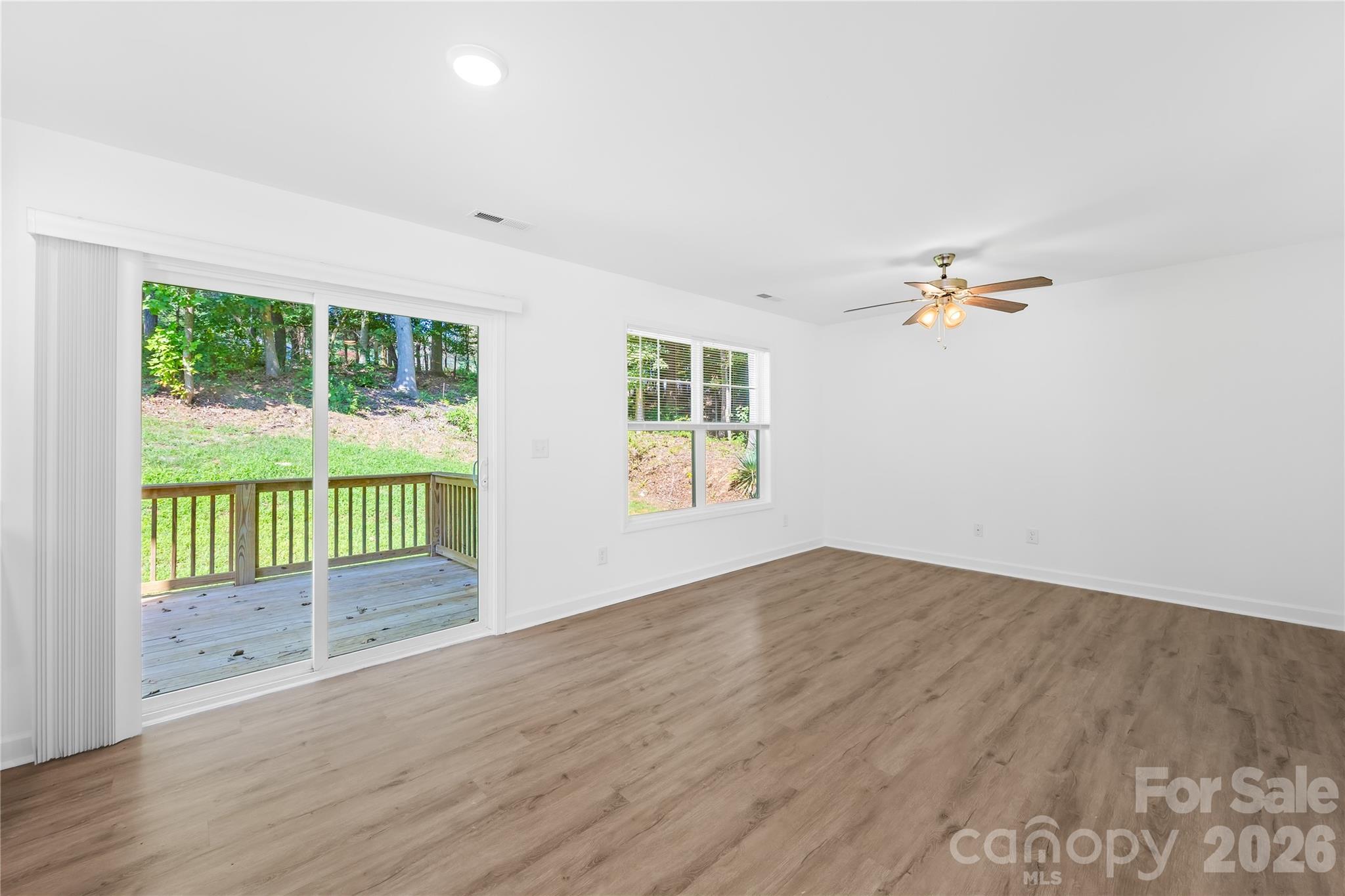 240 Valleybrook Lane — Troutman