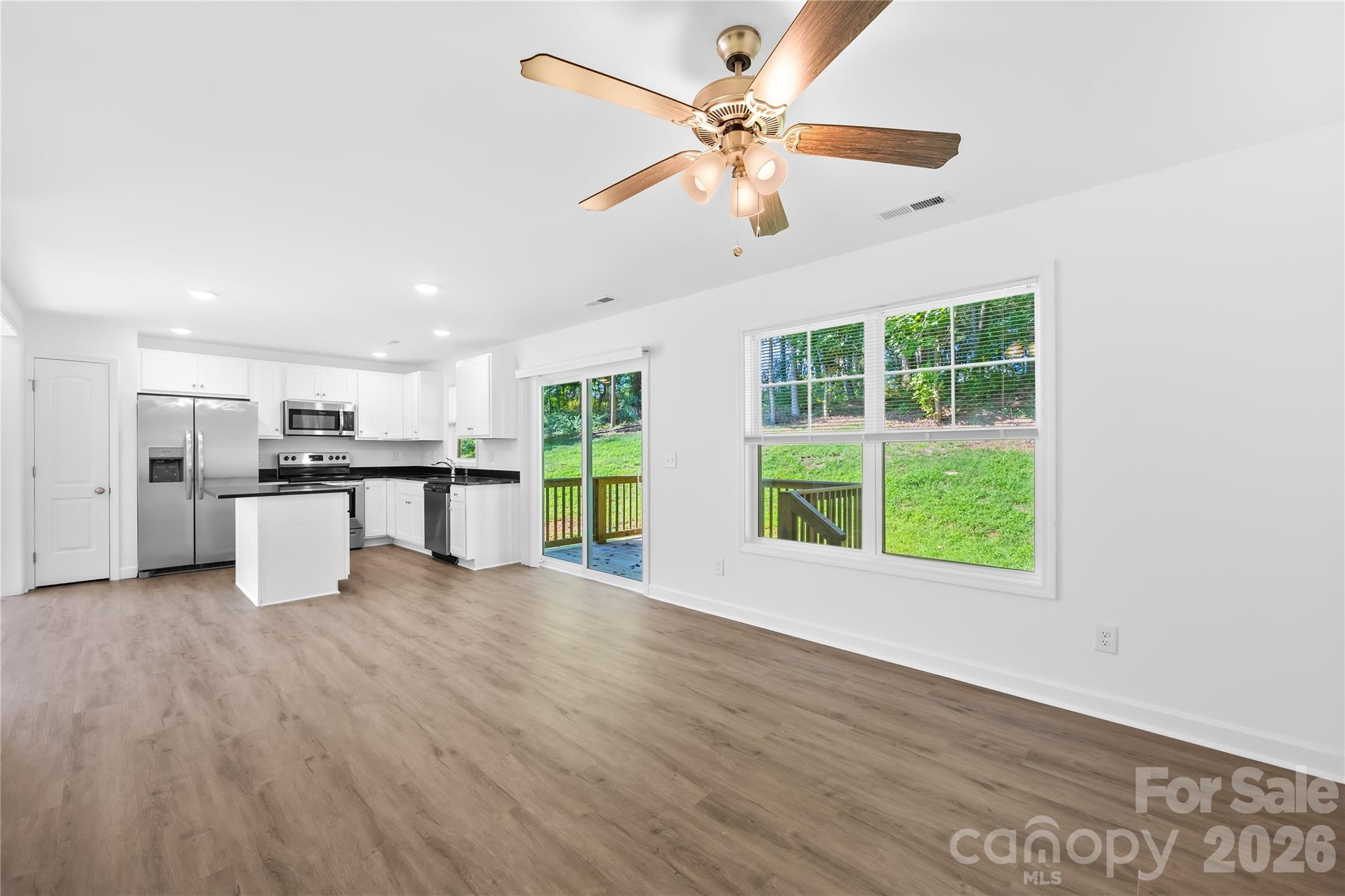 240 Valleybrook Lane — Troutman