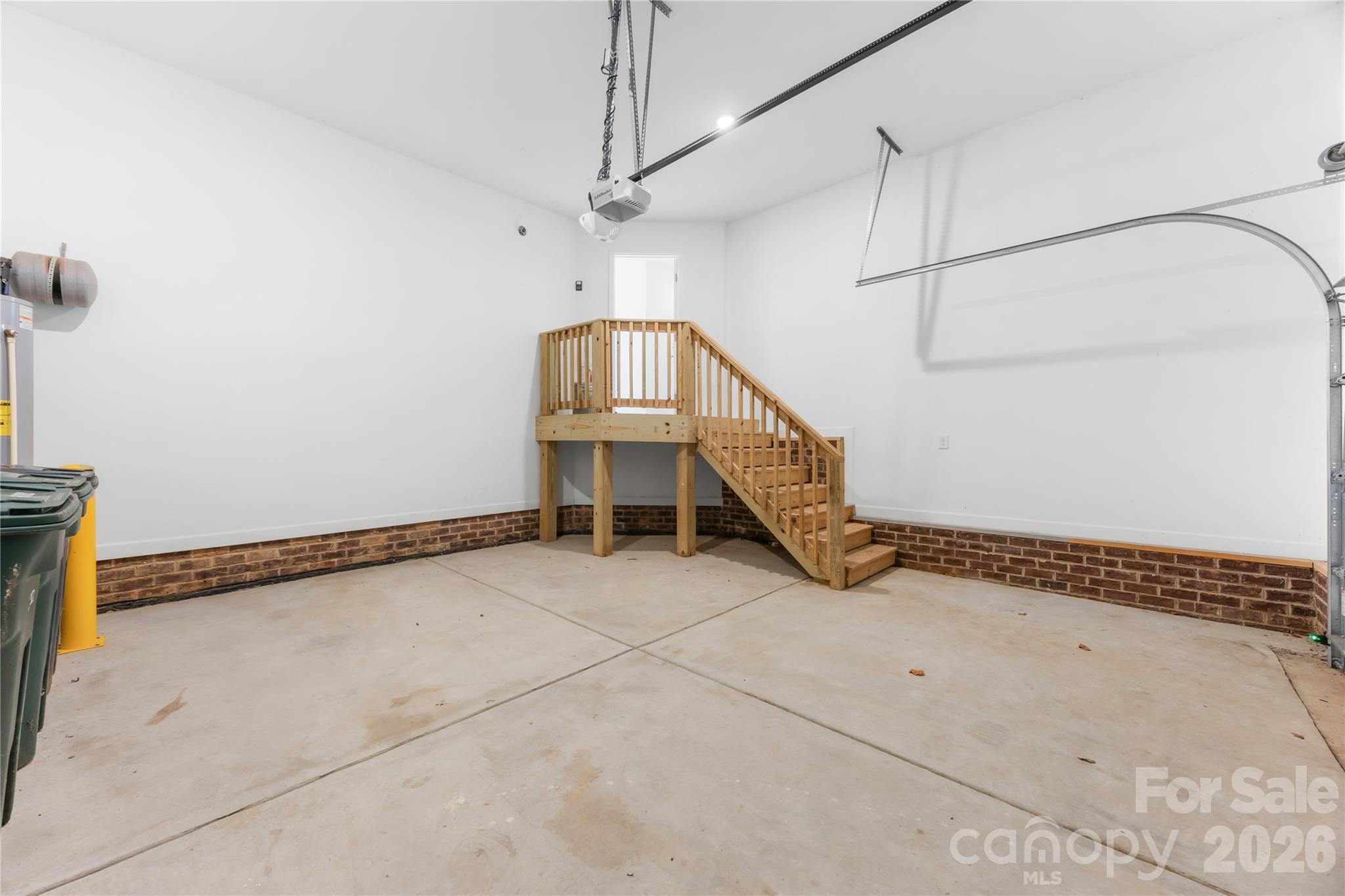 240 Valleybrook Lane — Troutman