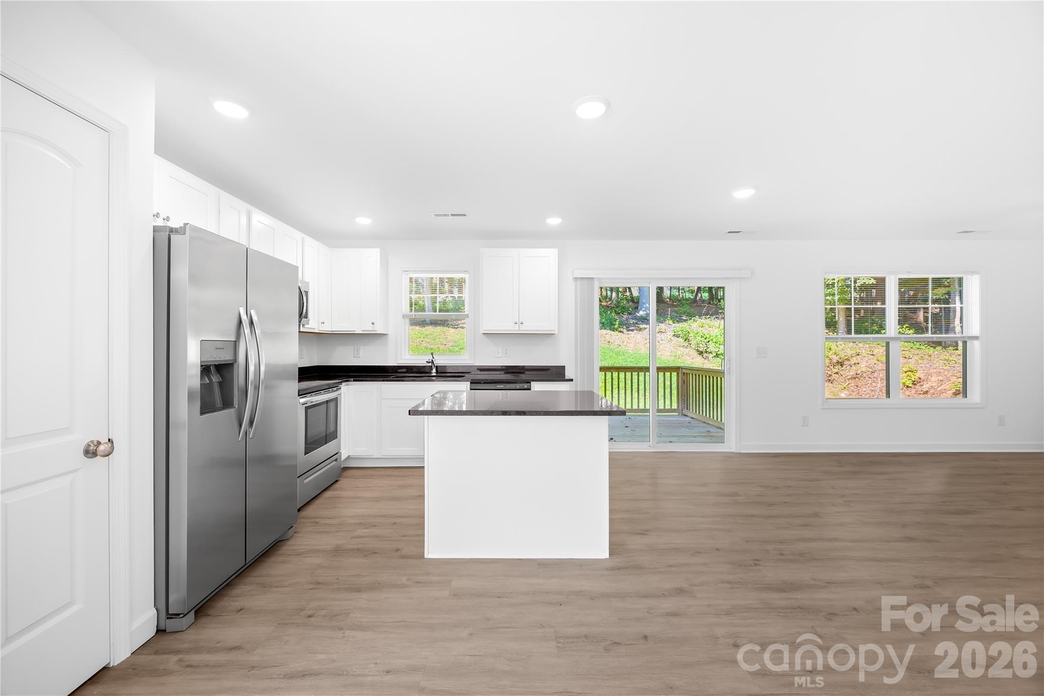 240 Valleybrook Lane — Troutman