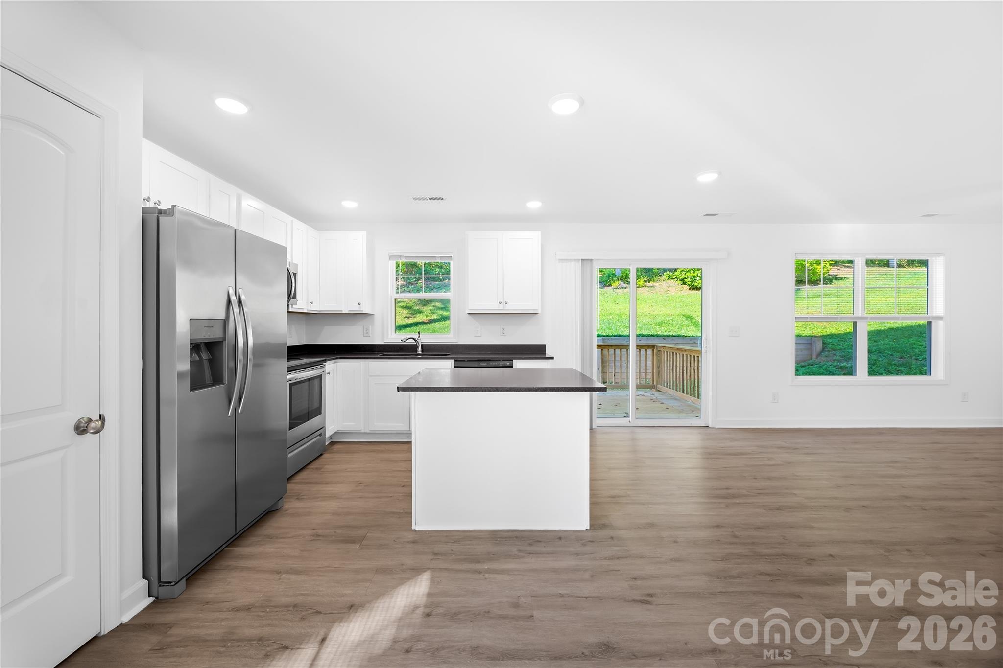 242 Valleybrook Lane — Troutman