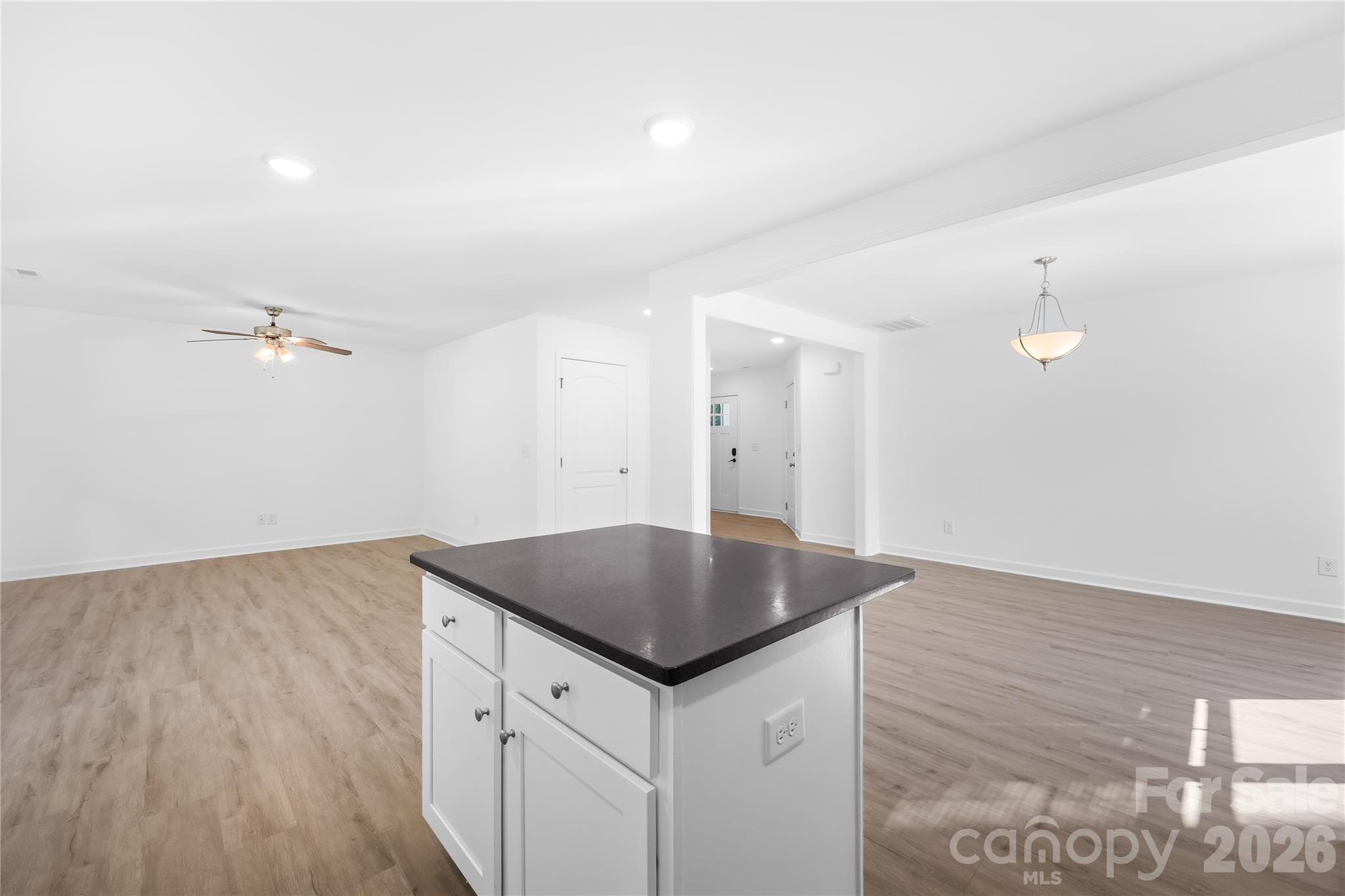 242 Valleybrook Lane — Troutman