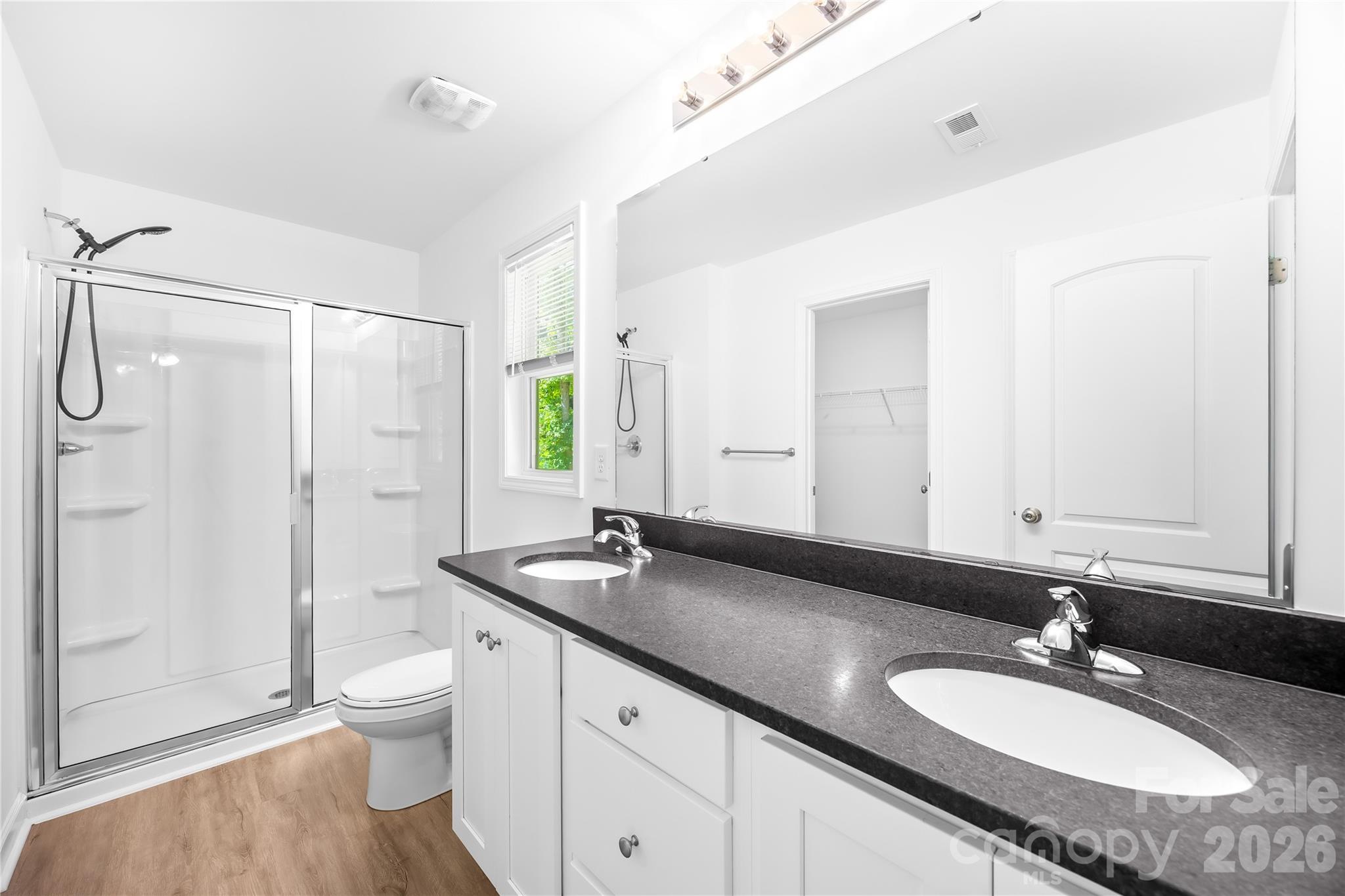 242 Valleybrook Lane — Troutman