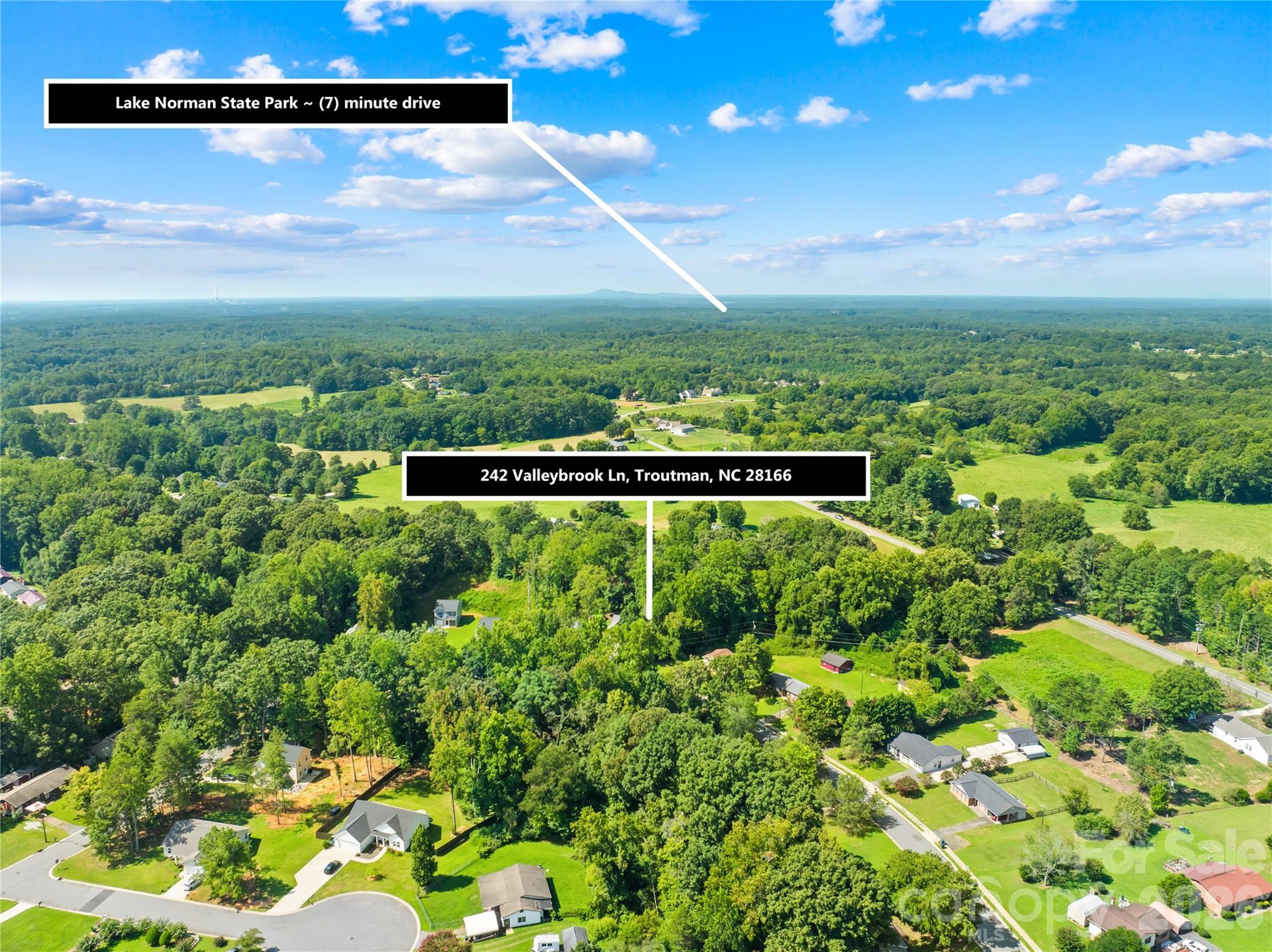 242 Valleybrook Lane — Troutman