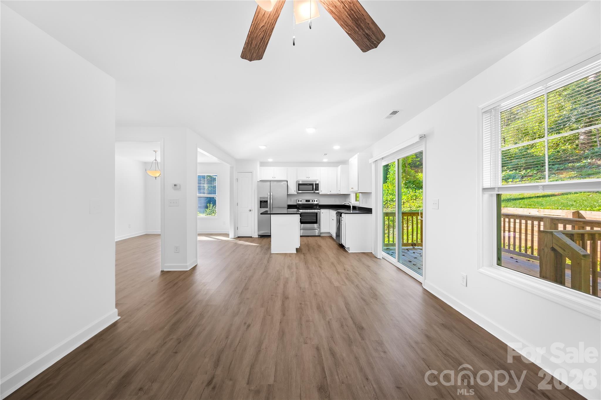 242 Valleybrook Lane — Troutman