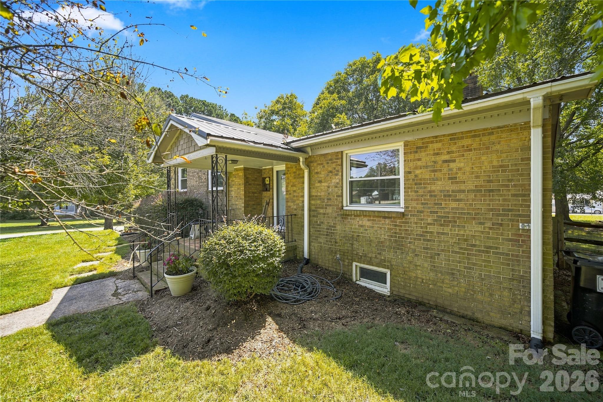 7704 Otts Circle — Stanley