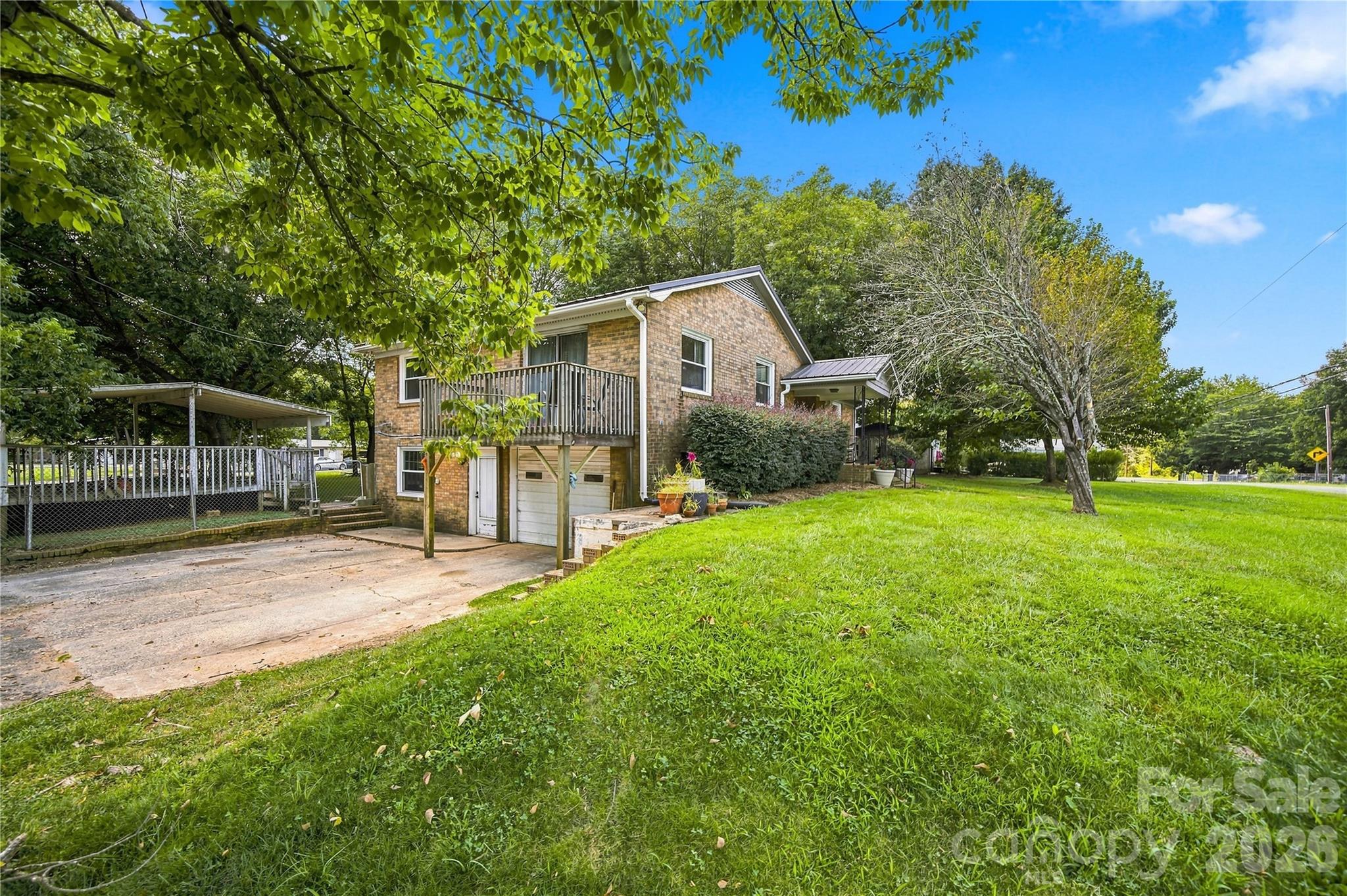 7704 Otts Circle — Stanley
