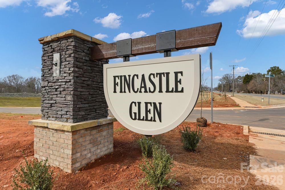 303 Fincastle Glen Road — Shelby
