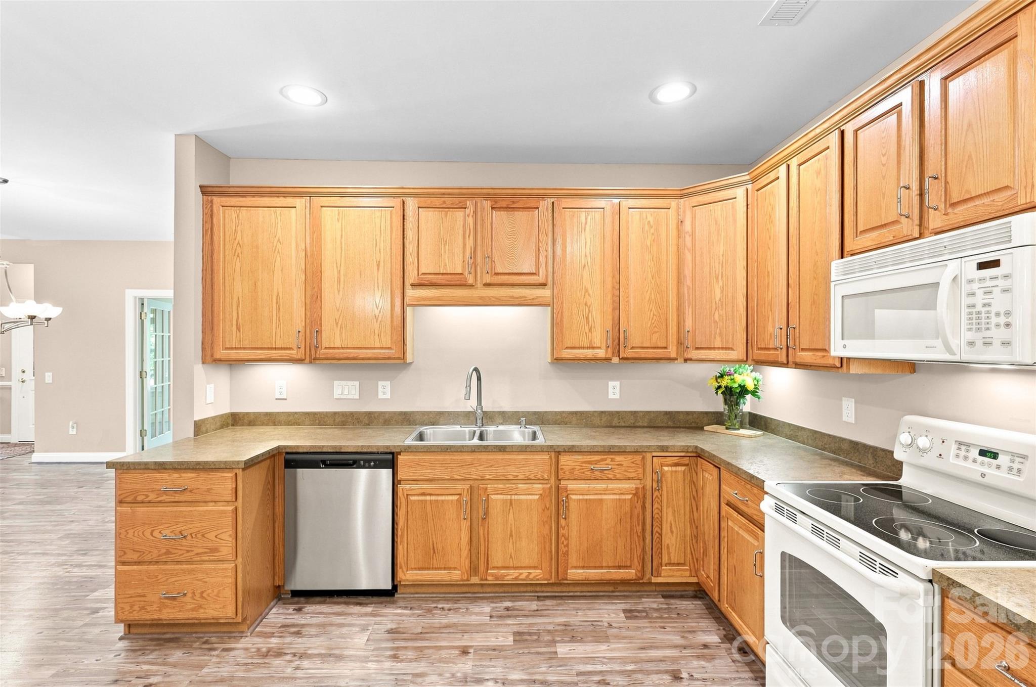 3225 Abbey Walk Lane — Matthews