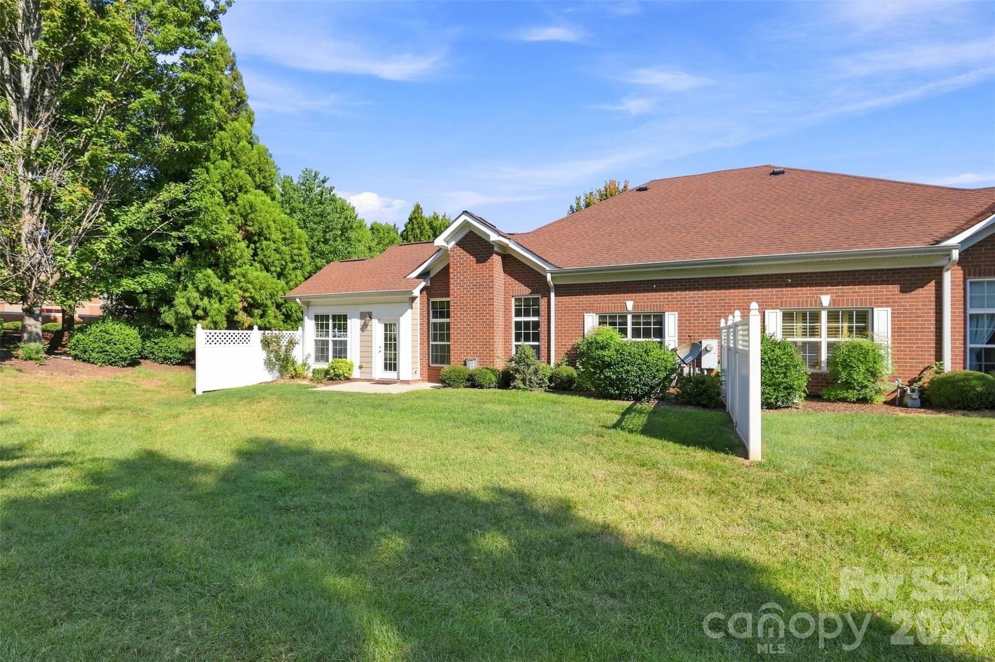 3225 Abbey Walk Lane — Matthews