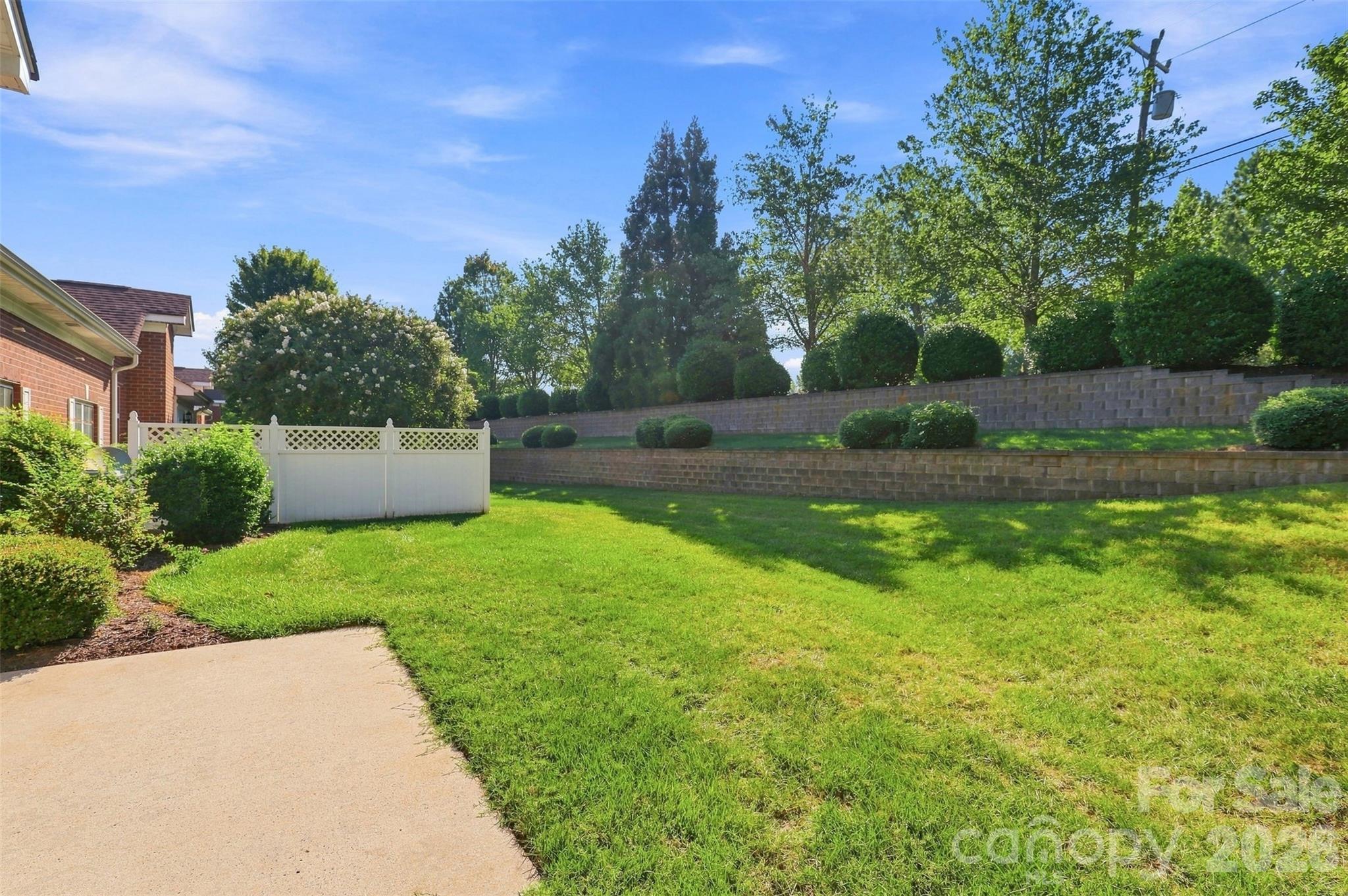 3225 Abbey Walk Lane — Matthews