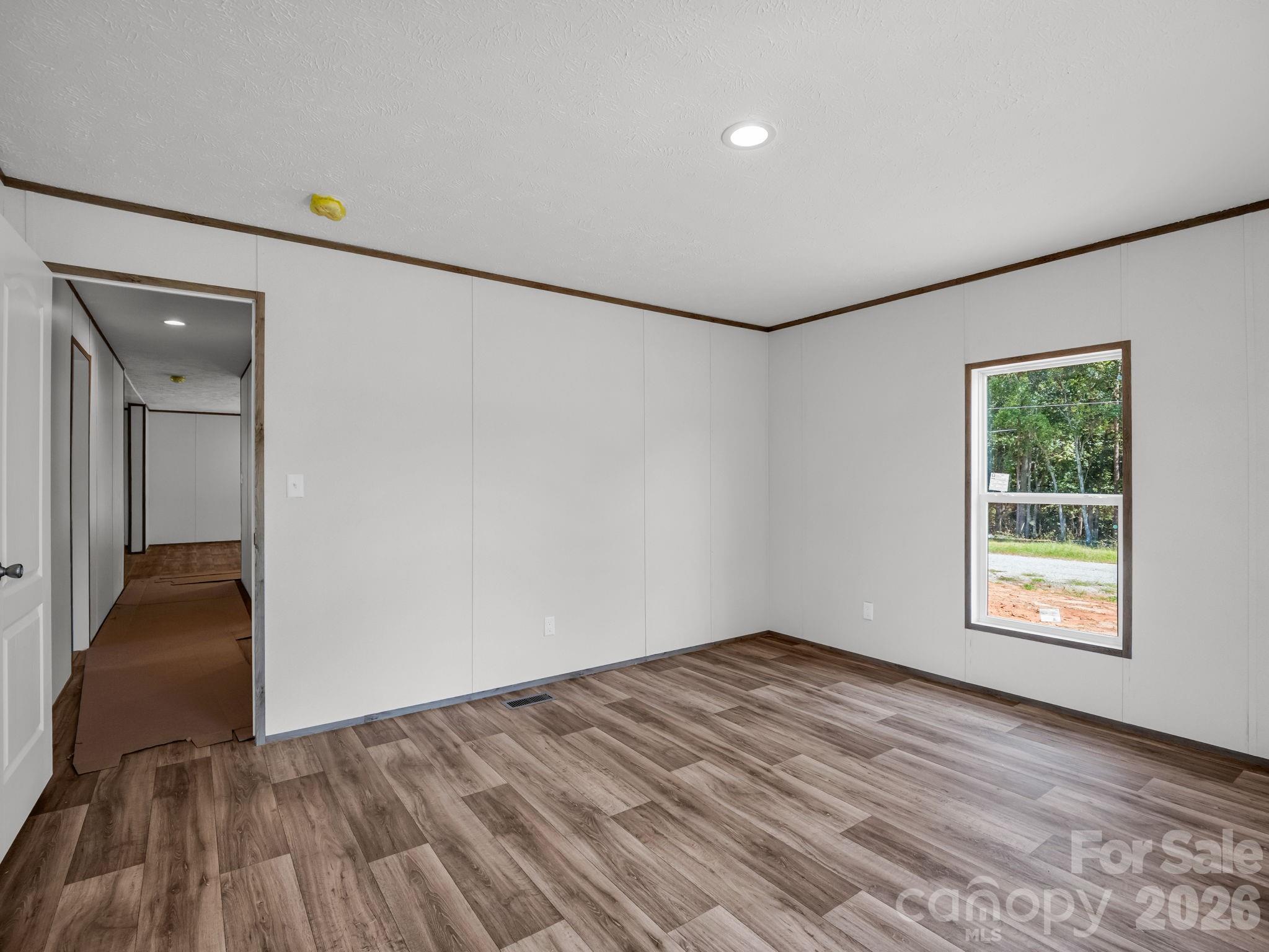 276 Mulberry Street — Forest City