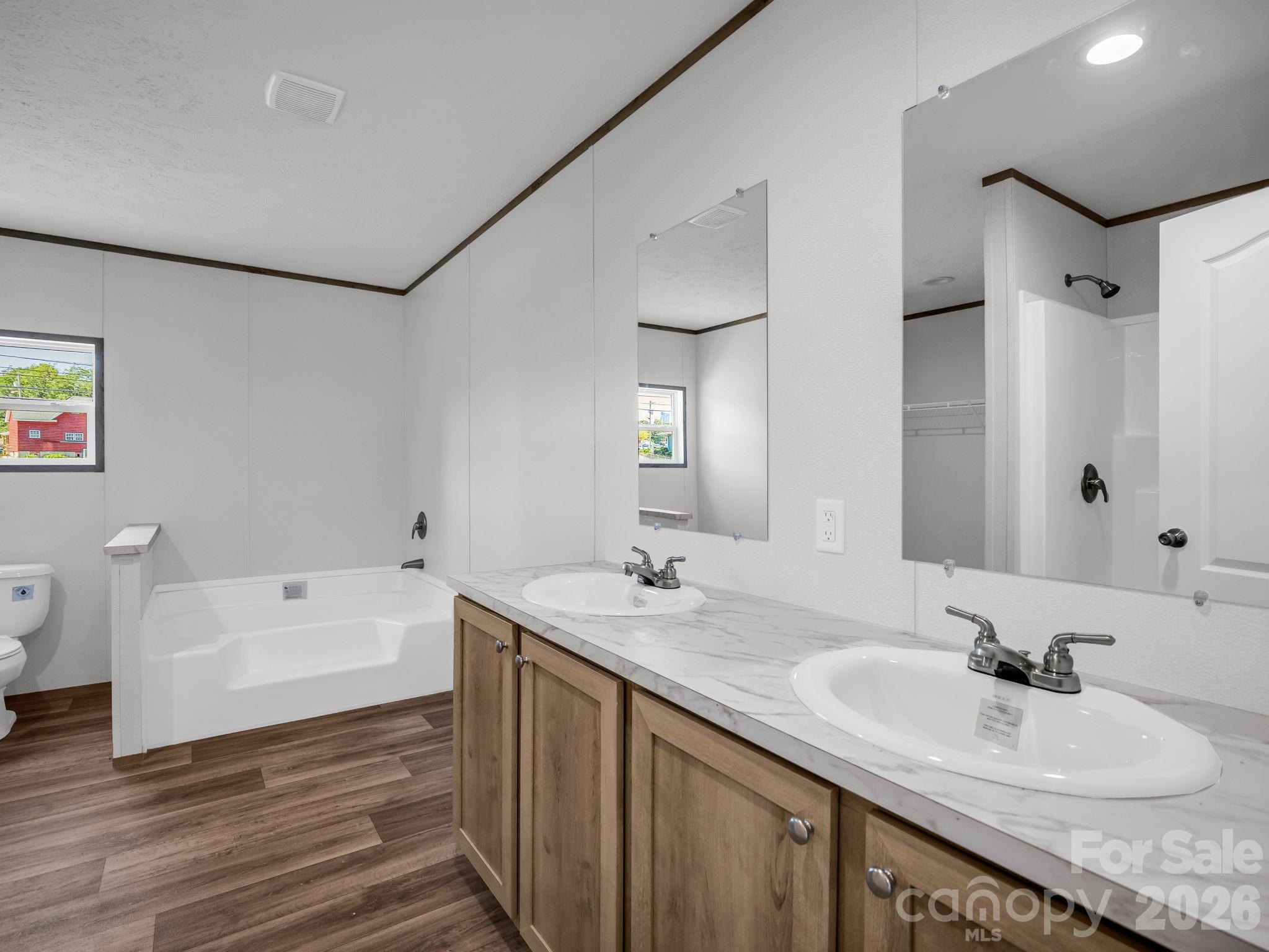 276 Mulberry Street — Forest City