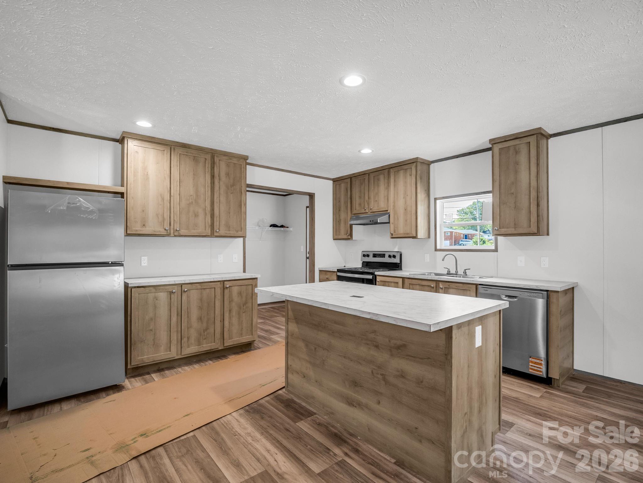 276 Mulberry Street — Forest City