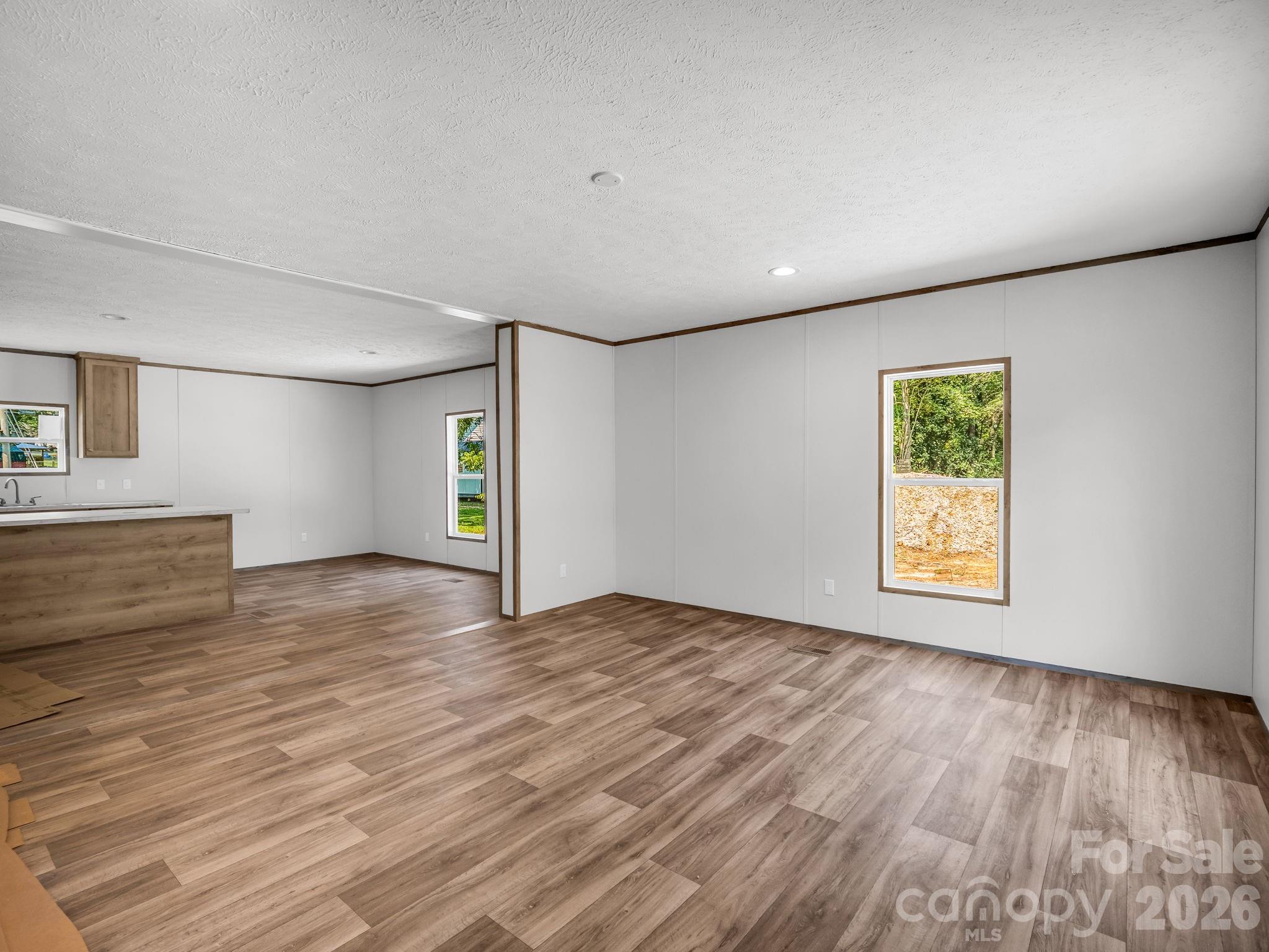 276 Mulberry Street — Forest City