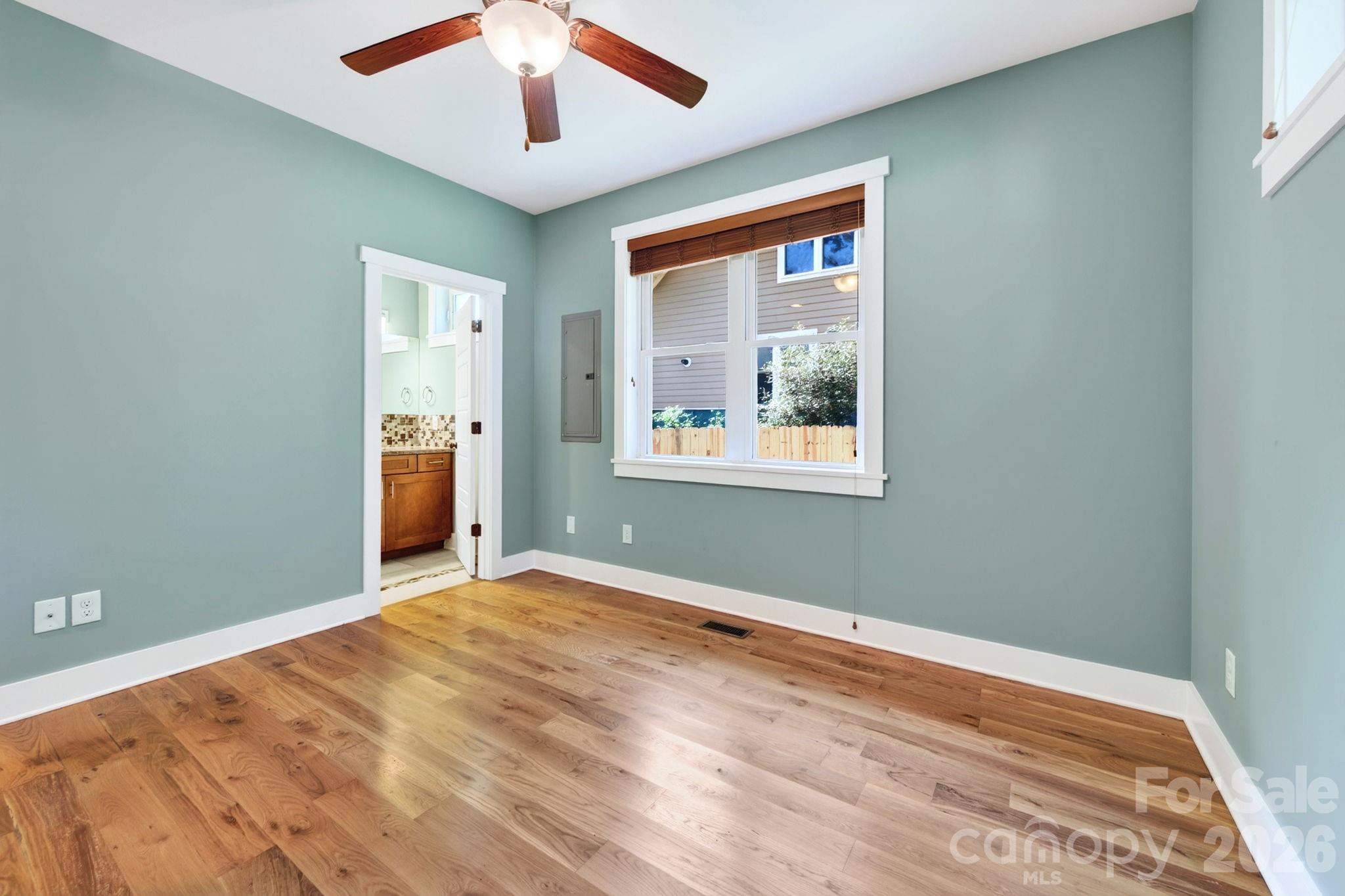 32 Florida Avenue — Asheville