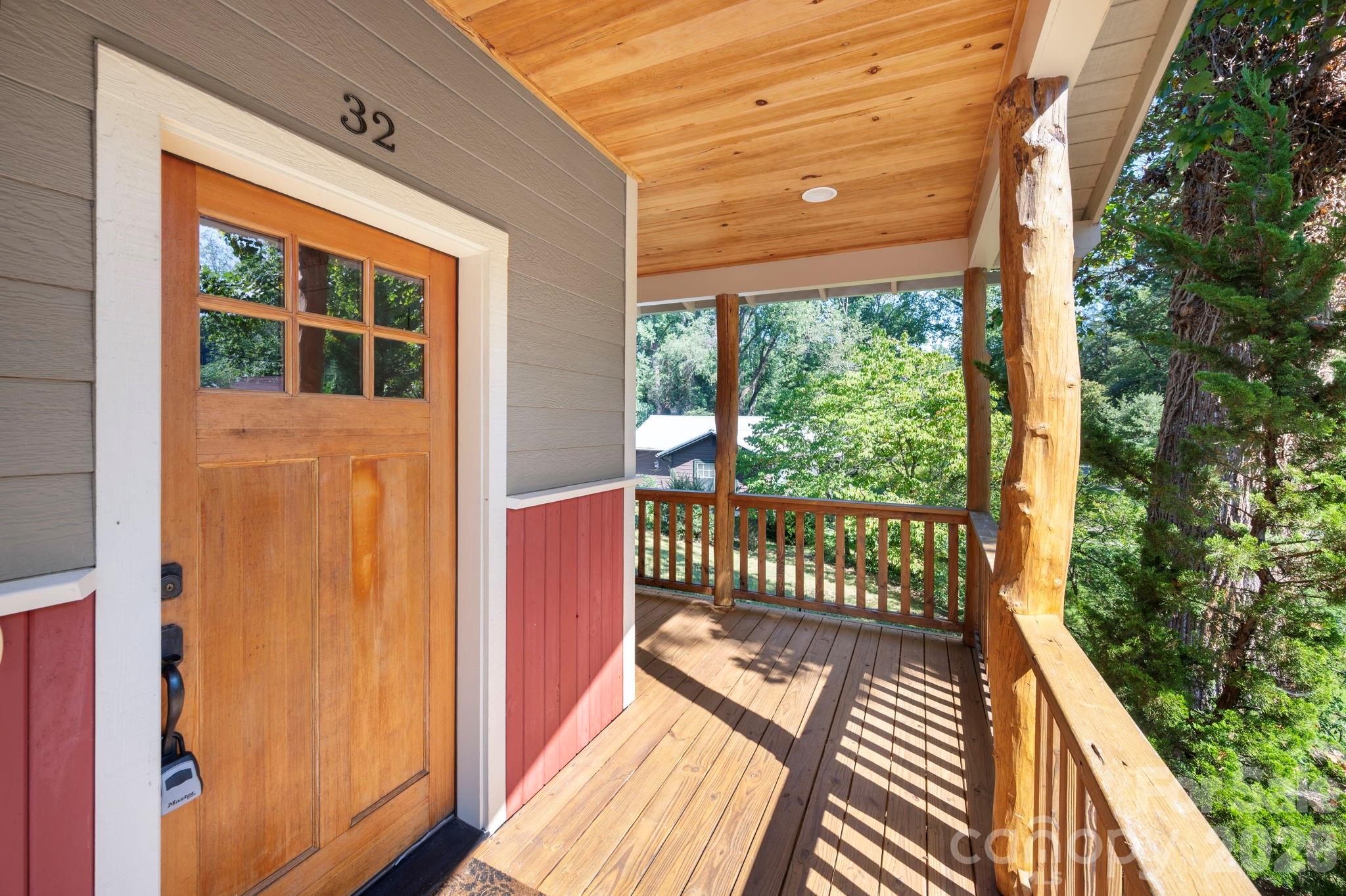 32 Florida Avenue — Asheville