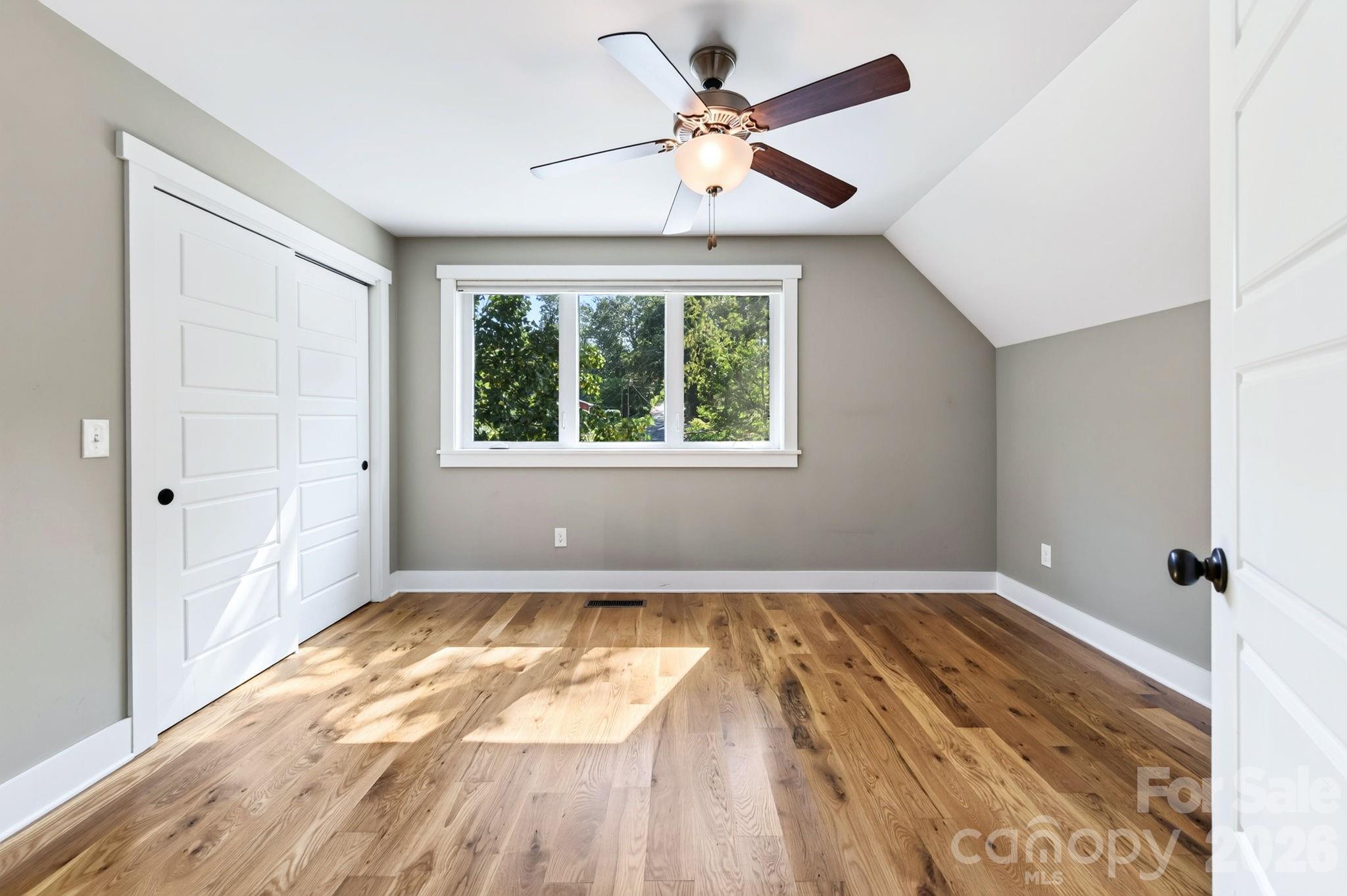 32 Florida Avenue — Asheville
