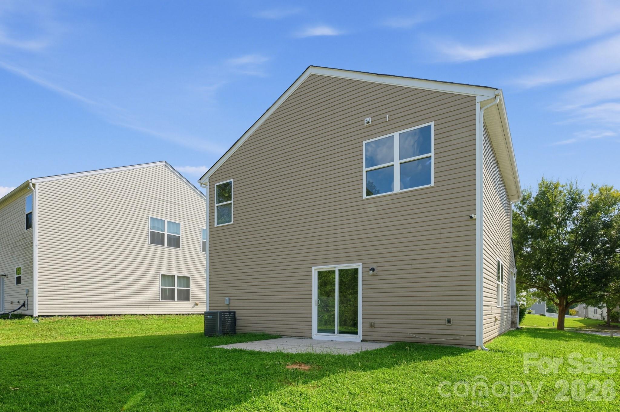 12432 Bending Branch Road — Charlotte