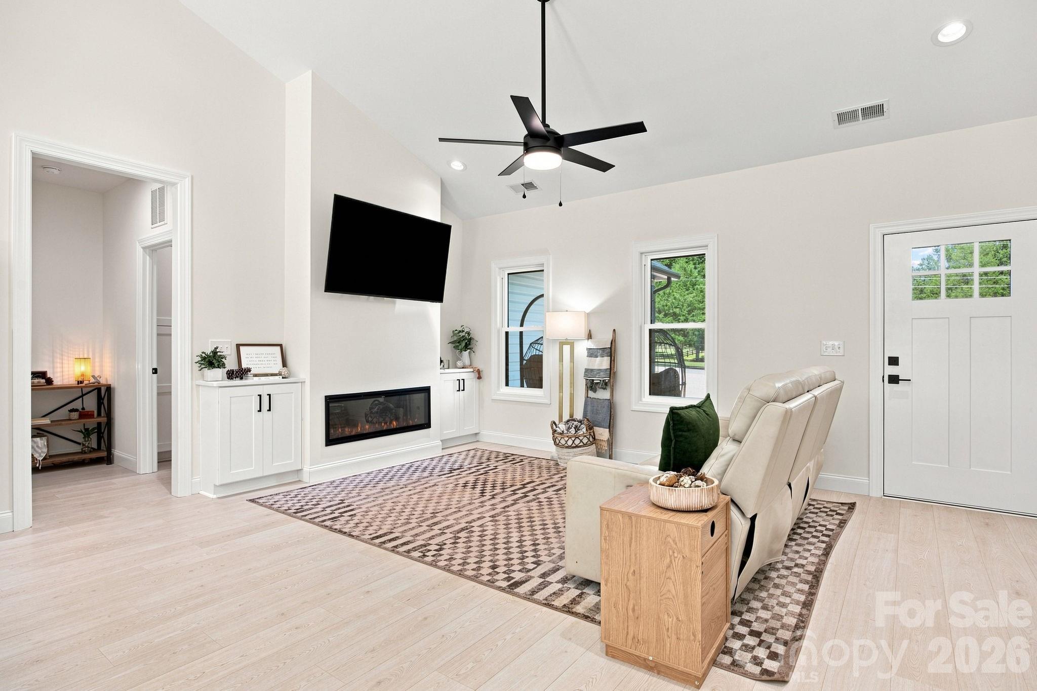 275 Jacobs Drive — Salisbury