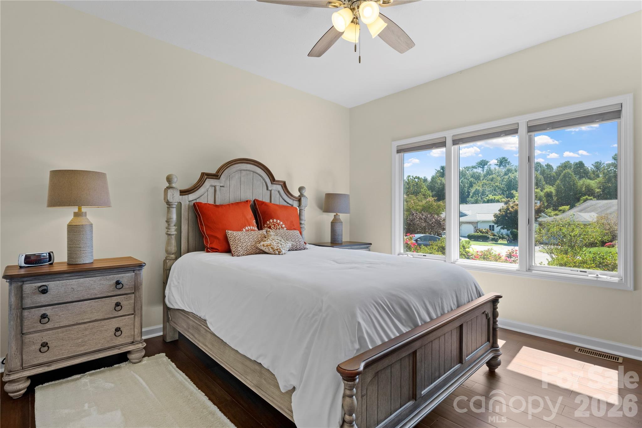 14 Country Meadows Lane — Hendersonville
