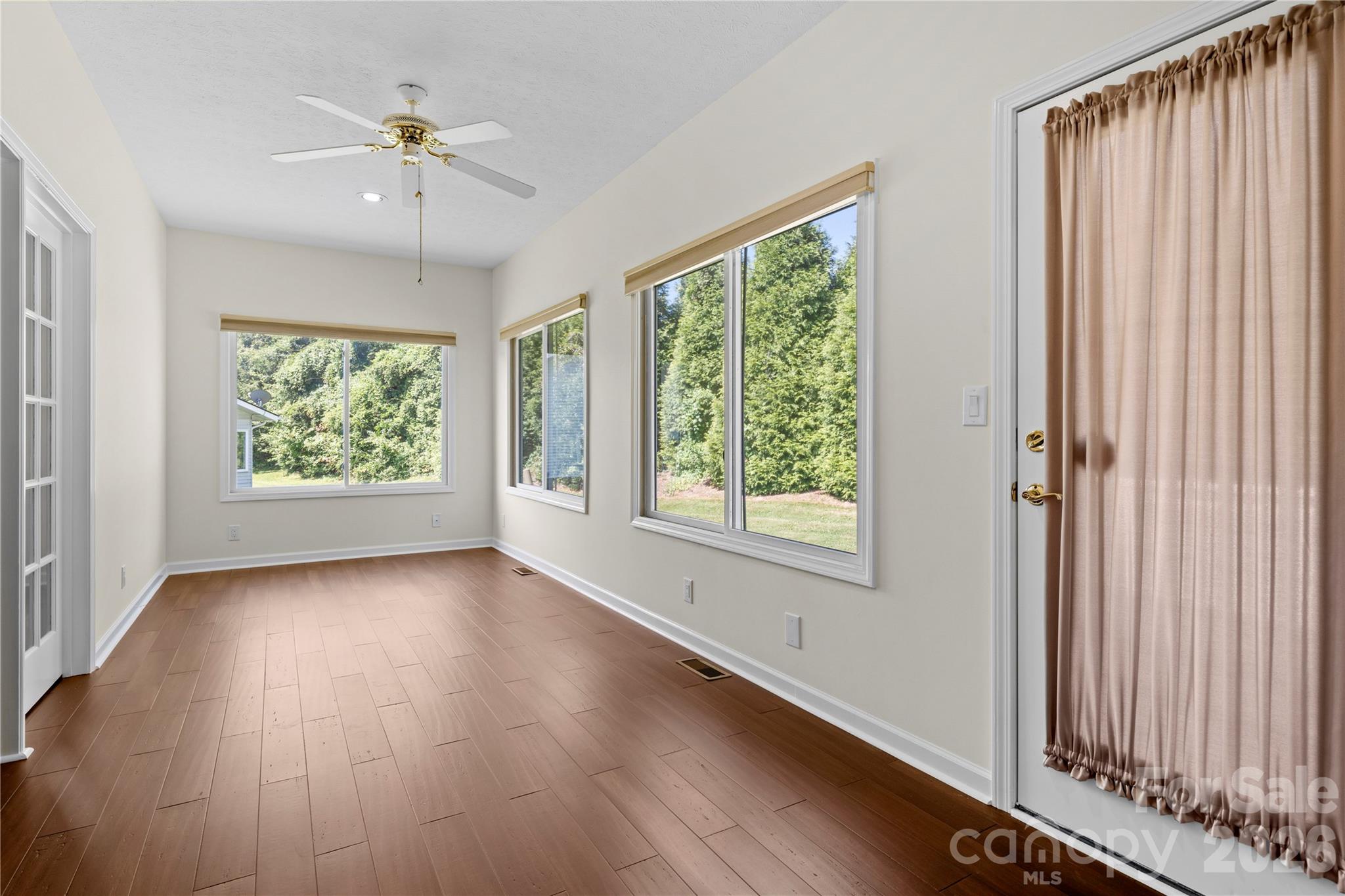 14 Country Meadows Lane — Hendersonville