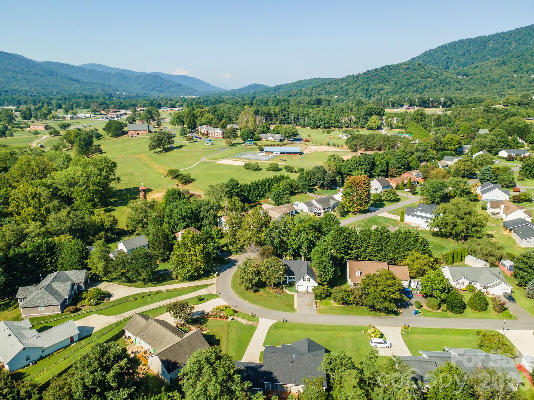38 Eden Glen Road — Black Mountain